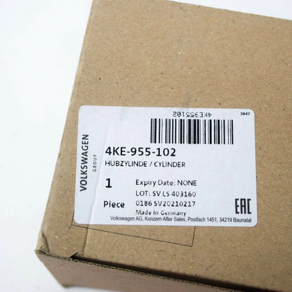 NEW AUDI E-TRON RIGHT SIDE HEADLIGHT WASHER SPRAY JET 4KE955102 2021