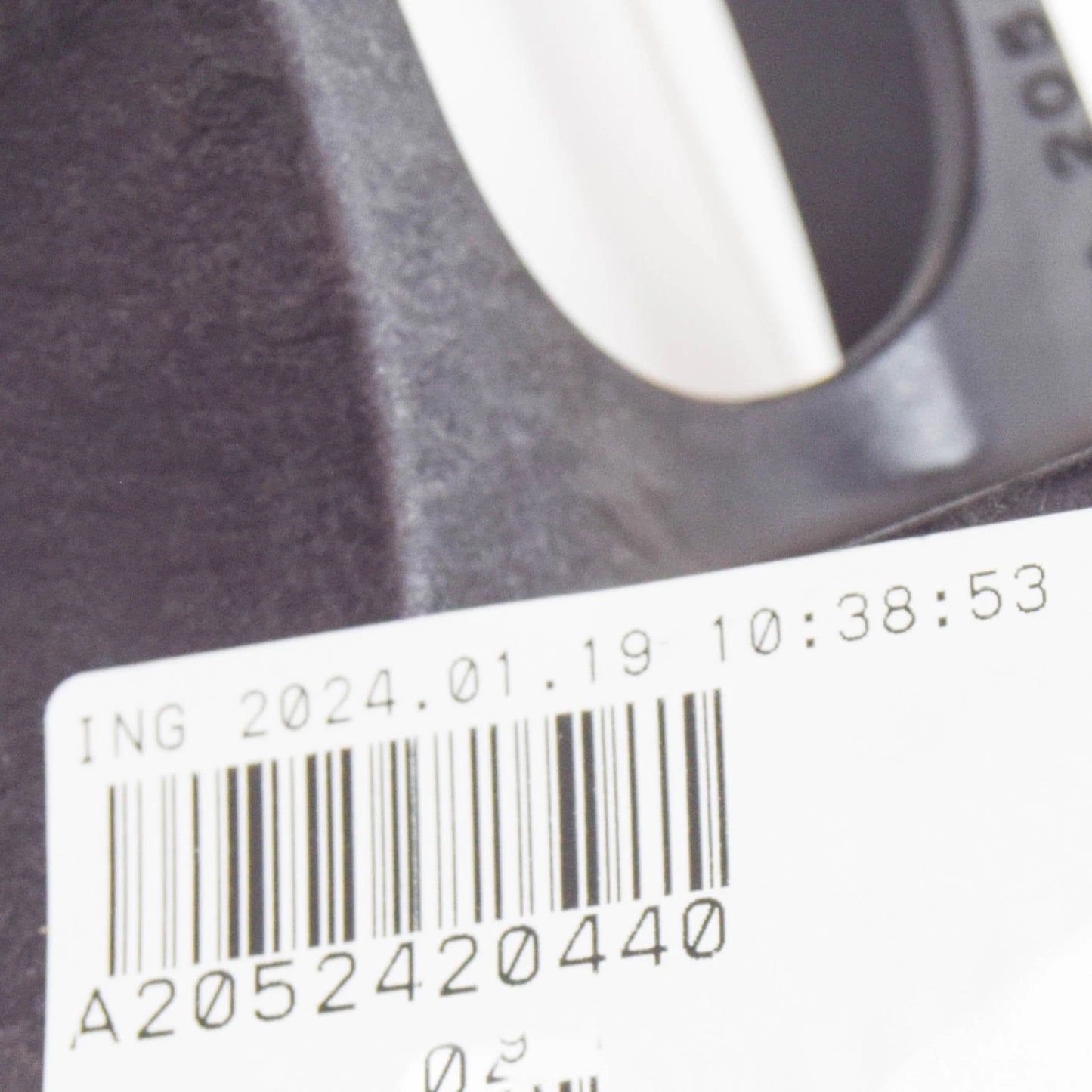 NEW MERCEDES BENZ C W205 ENGINE MOUNT BRACKET A2052420440 ORIGINAL