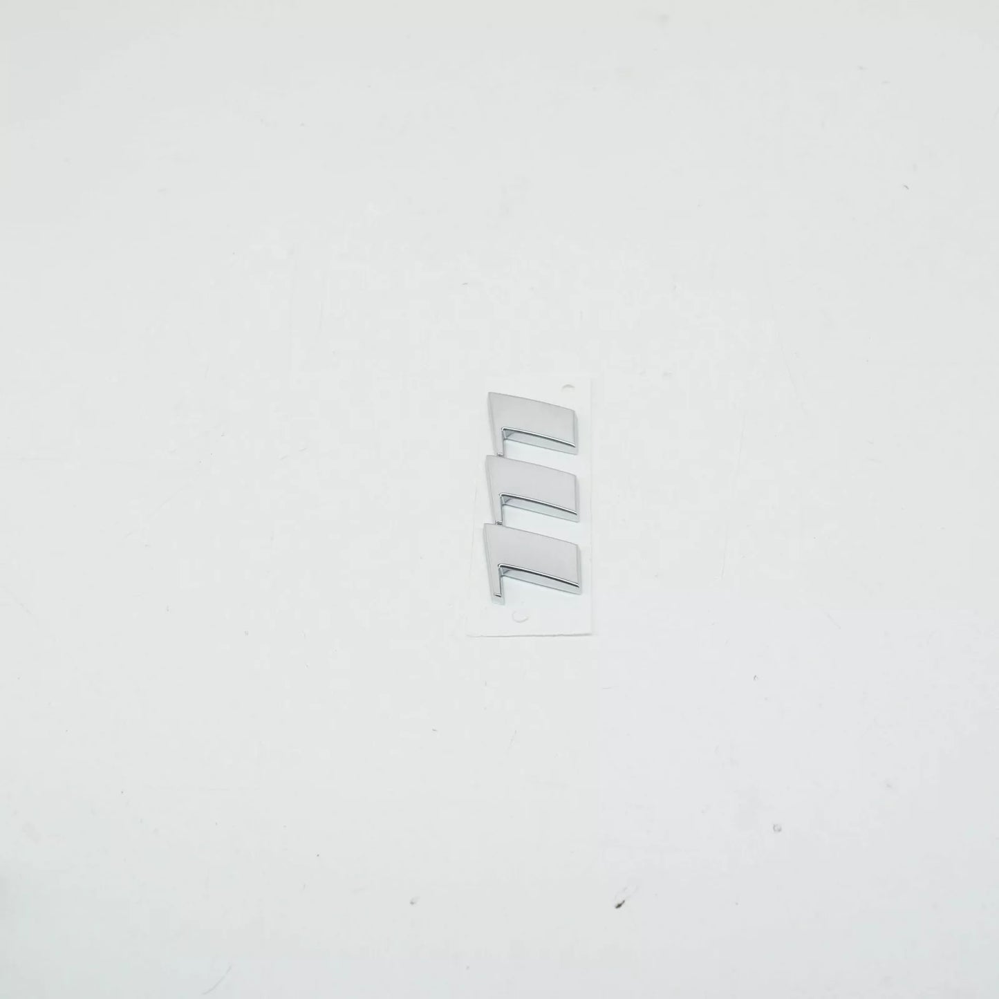 NEW MERCEDES-BENZ VITO W639 REAR EMBLEM BADGE A6398170200 ORIGINAL