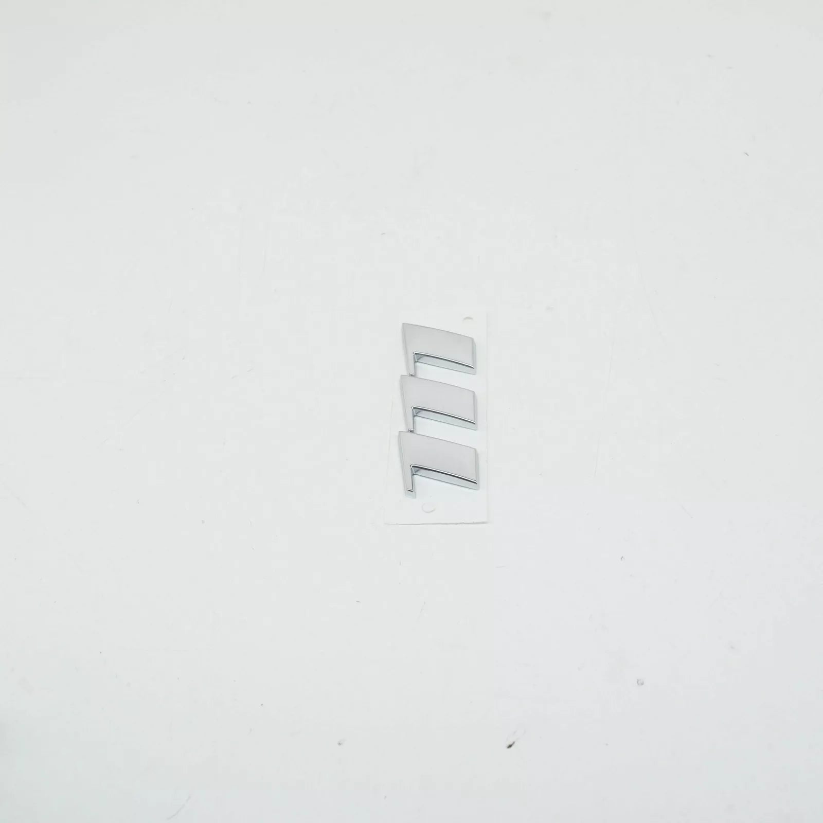 NEW MERCEDES-BENZ VITO W639 REAR EMBLEM BADGE A6398170200 ORIGINAL