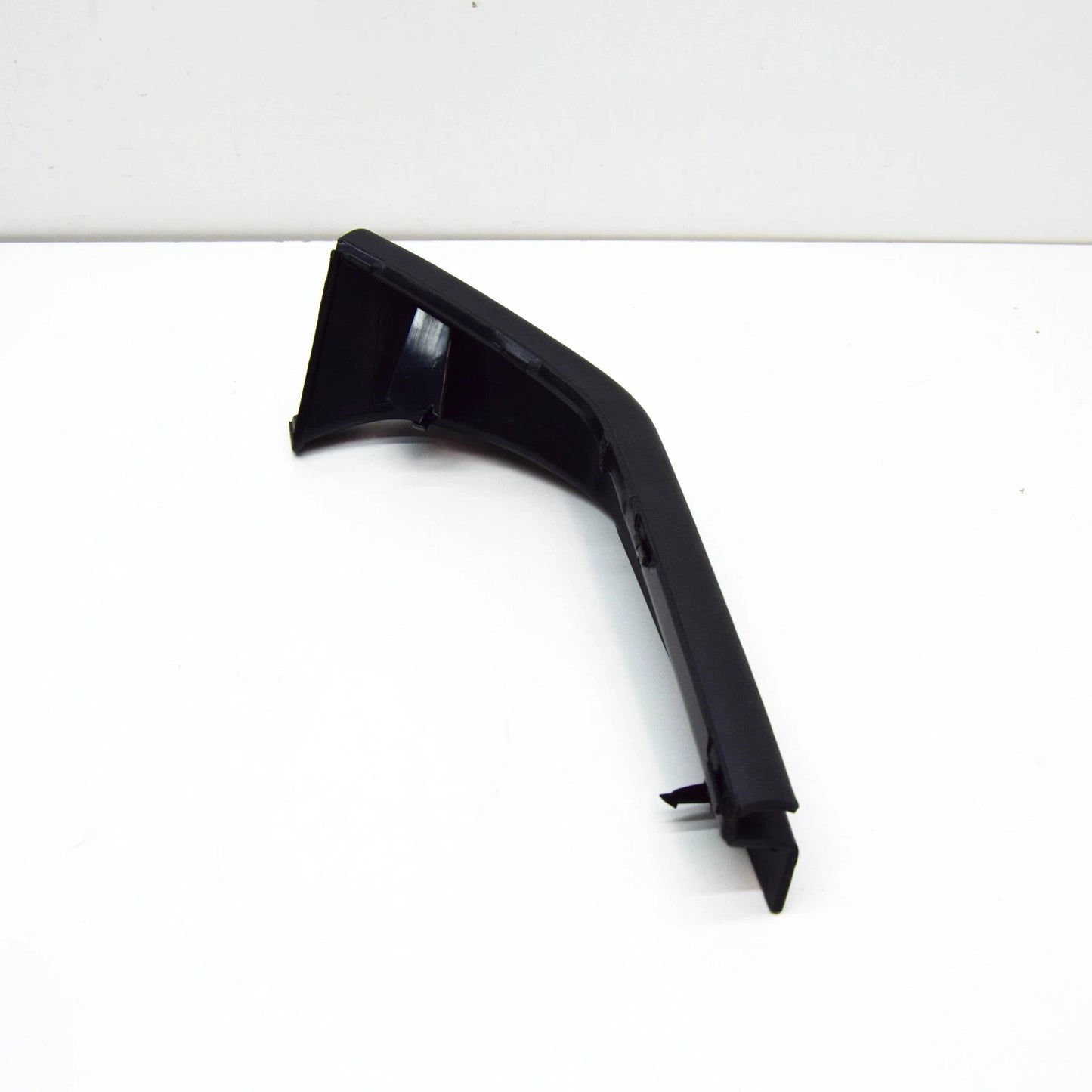 NEW VW ID.3 E11 REAR LEFT OUTER TAIL LIGHT TRIM 10A945311 ORIGINAL