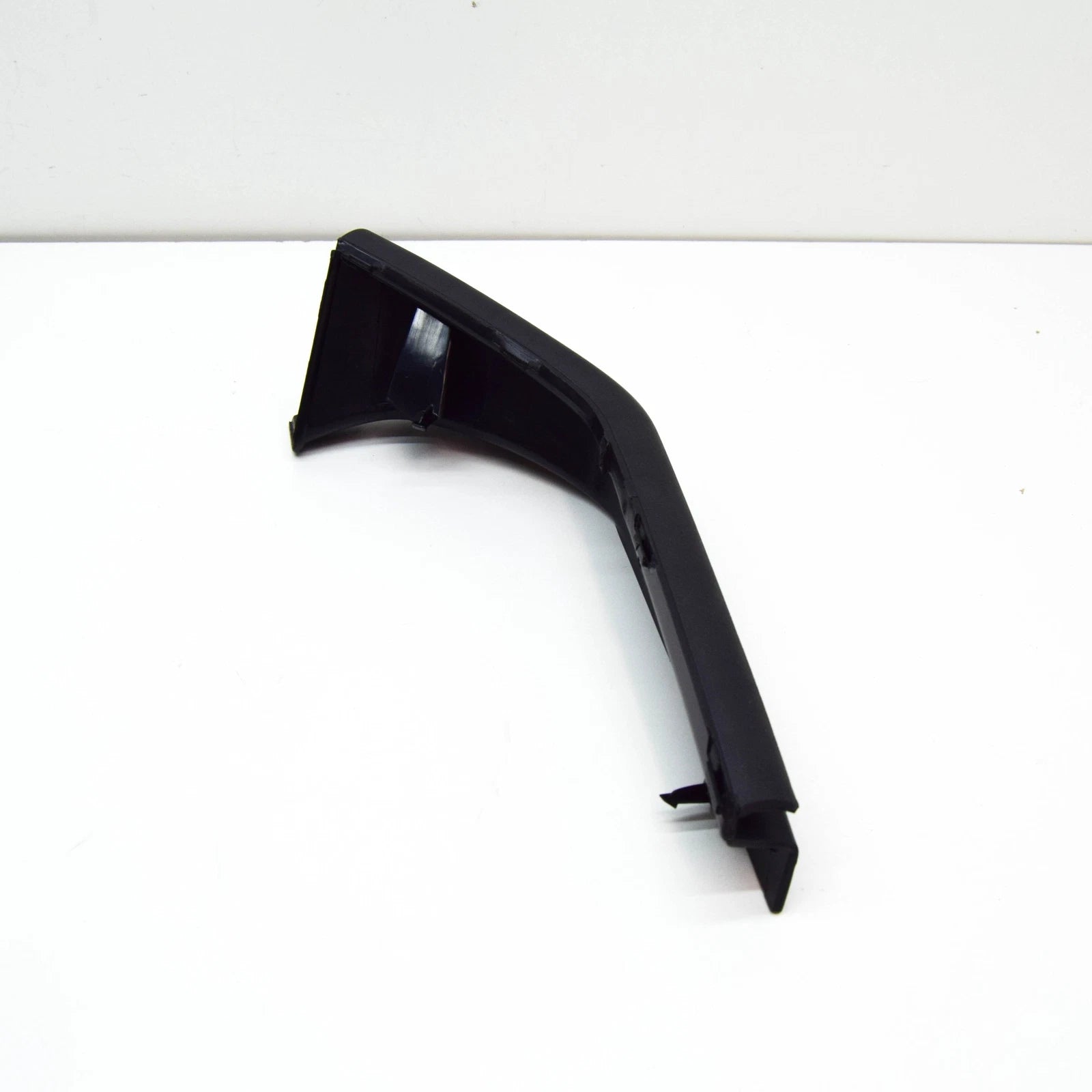 NEW VW ID.3 E11 REAR LEFT OUTER TAIL LIGHT TRIM 10A945311 ORIGINAL