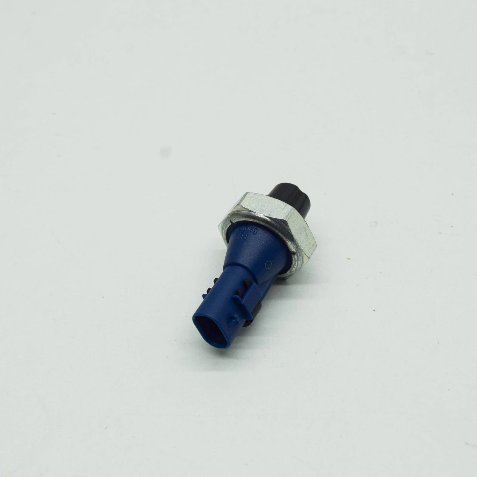 NEW AUDI A4 B9 OIL PRESSURE SWITCH 06K919081D ORIGINAL