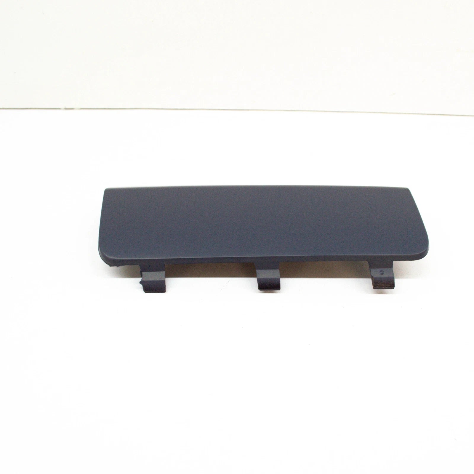 NEW MB M-CLASS W163 REAR RIGHT BUMPER TOW EYE COVER A16388016059999 ORIGINAL