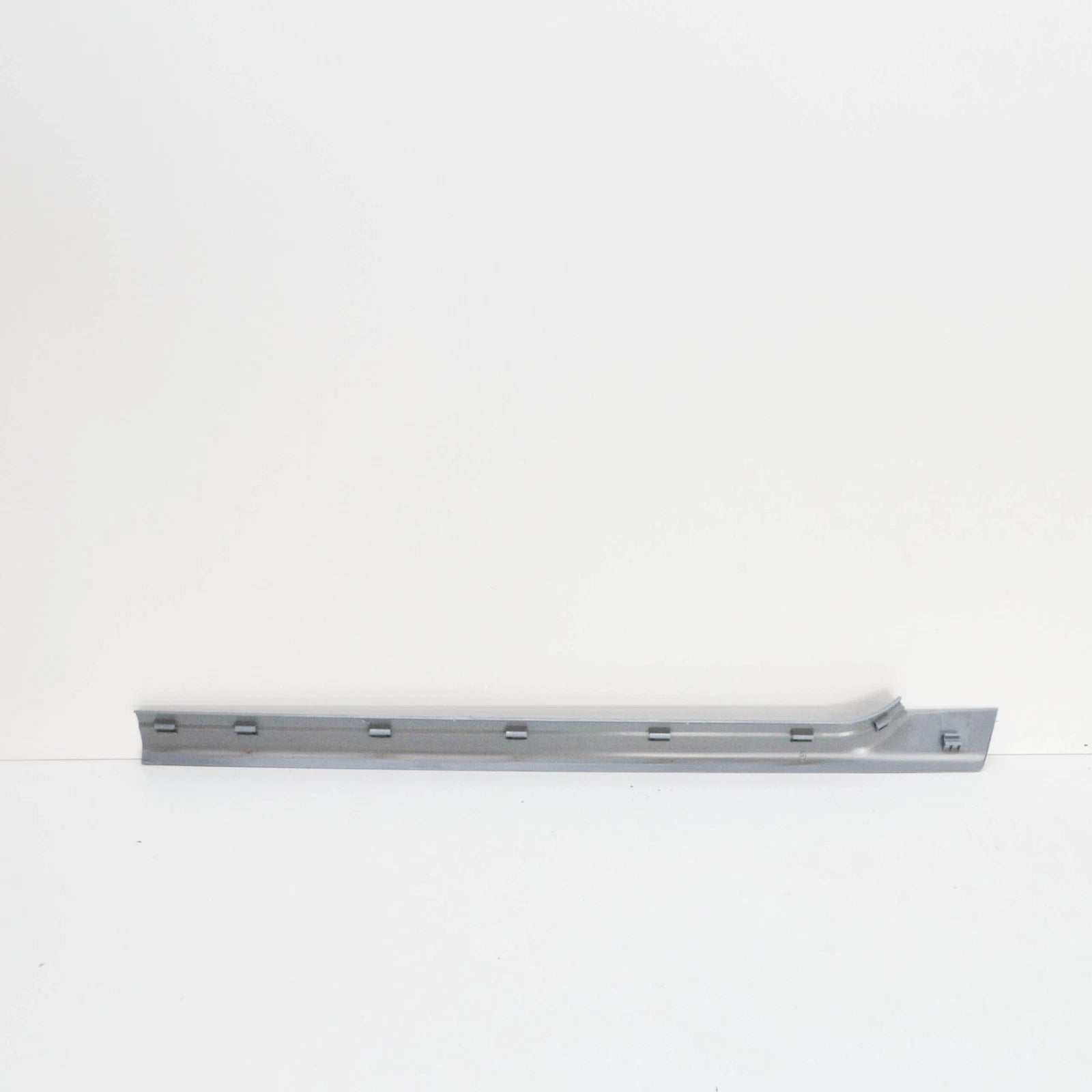 NEW BMW 3 E46 FRONT RIGHT INTERIOR DOOR SILL TRIM 51478239963 8239963 ORIGINAL