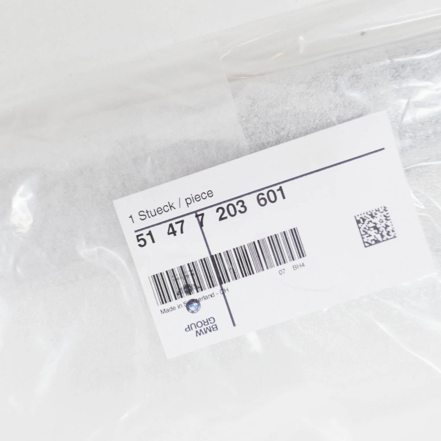 NEW BMW 5 F10 FRONT LEFT DOOR STILL STRIP 51477203601 2015 ORIGINAL