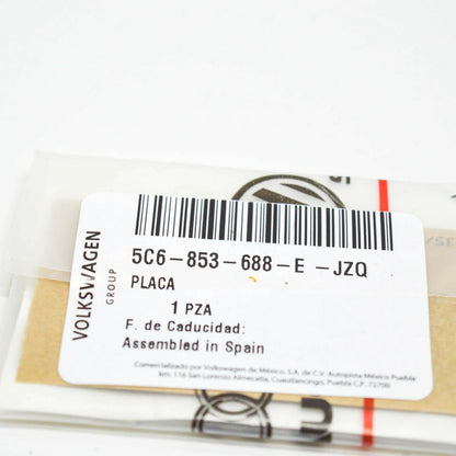 NEW VW JETTA VI 162 FENDER LEFT EMBLEM BADGE 5C6853688E JZQ