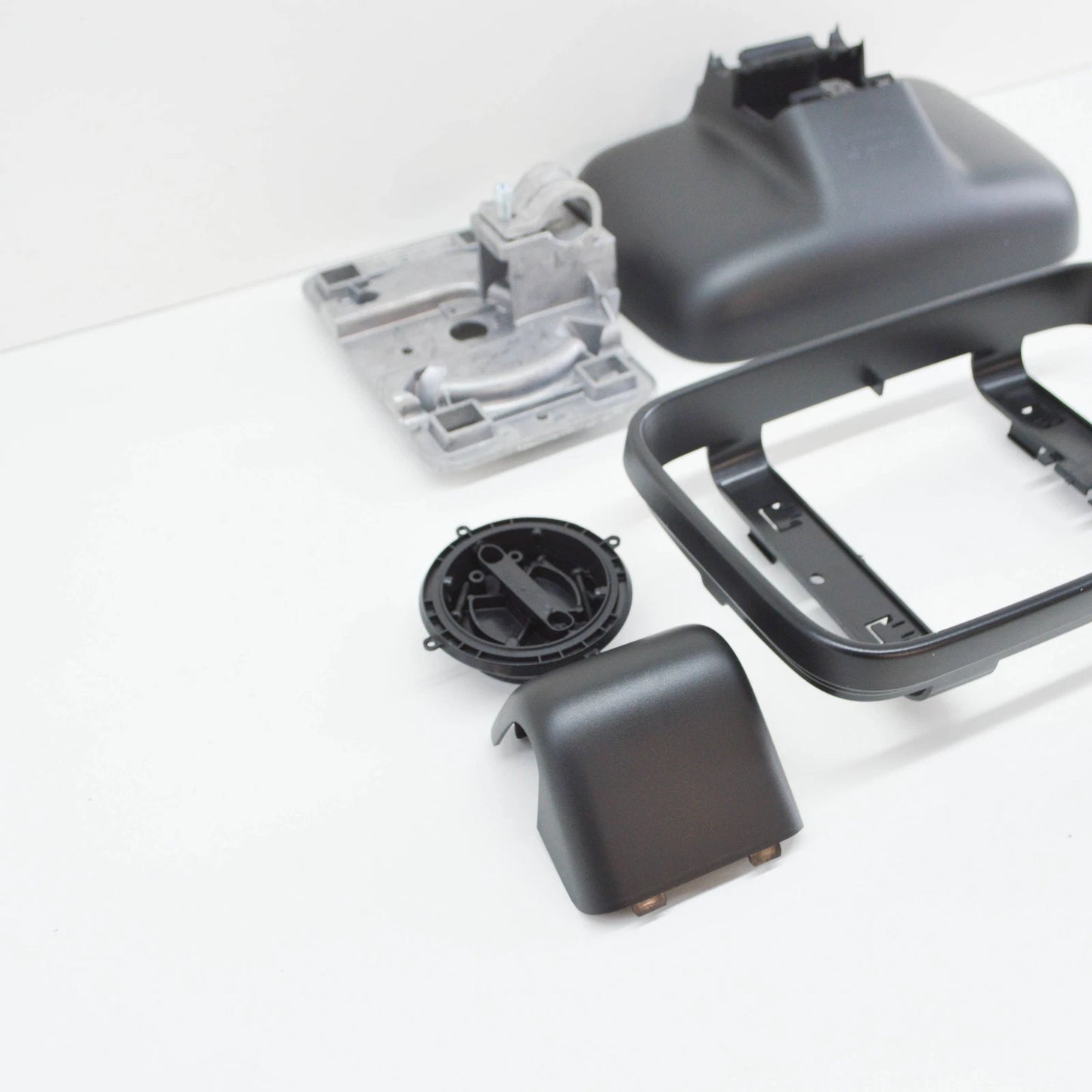 NEW VW TRANSPORTER T5 FRONT DOOR MIRROR HOUSING 7F0857547B