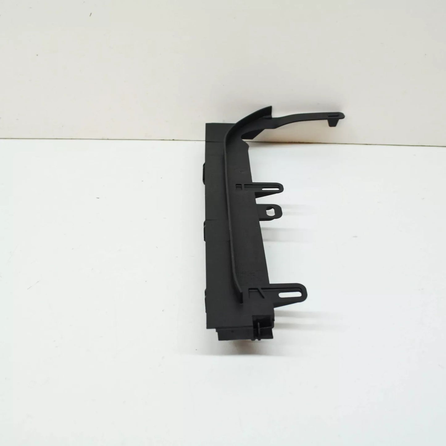 NEW MB GLC COUPE C253 FRONT LEFT UPPER COWL SEAL A2538314300 ORIGINAL