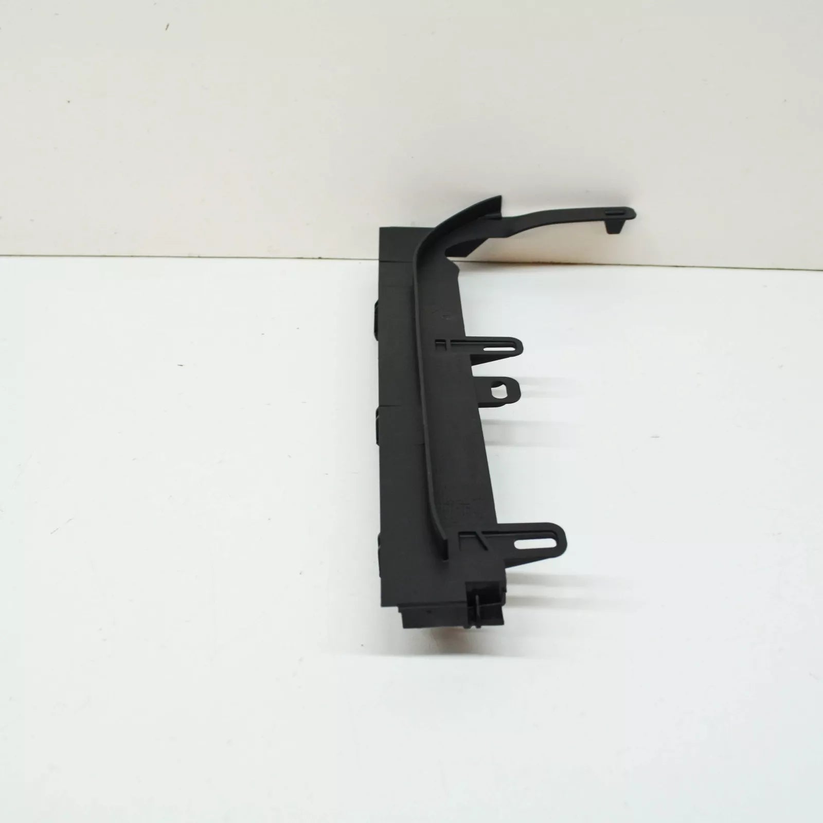 NEW MB GLC COUPE C253 FRONT LEFT UPPER COWL SEAL A2538314300 ORIGINAL