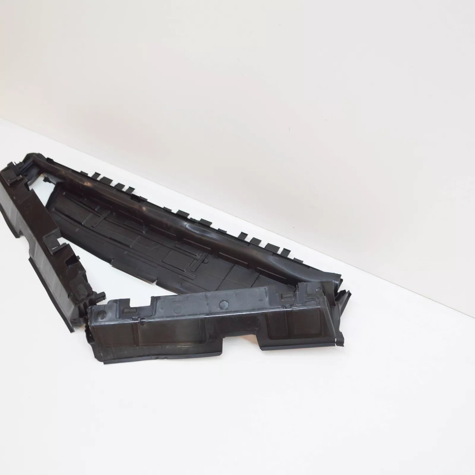 NEW MERCEDES-BENZ CLA C118 AMG RADIATOR TOP AIR DUCT SEGMENT A1775050000