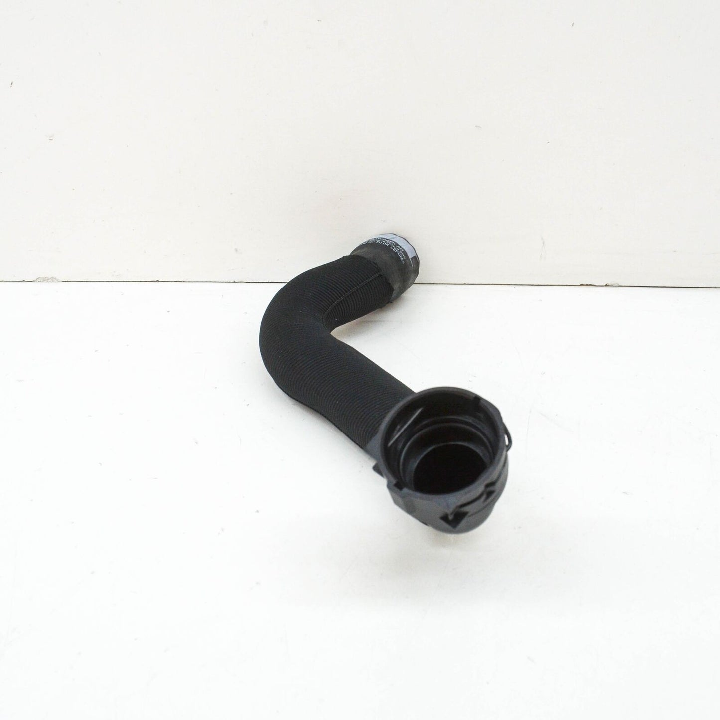 NEW AUDI Q8 RIGHT SIDE WATER RADIATOR COOLANT HOSE 4M0122101DR ORIGINAL