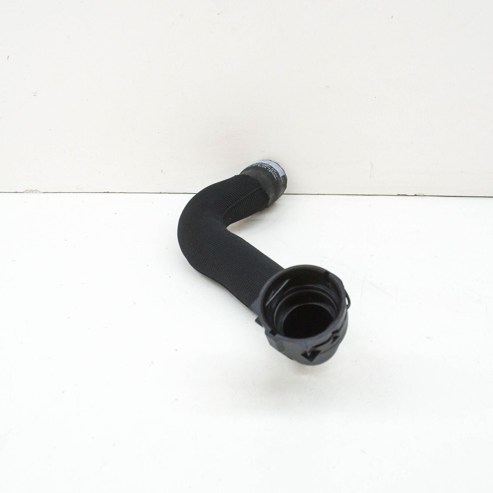 NEW AUDI Q8 RIGHT SIDE WATER RADIATOR COOLANT HOSE 4M0122101DR ORIGINAL