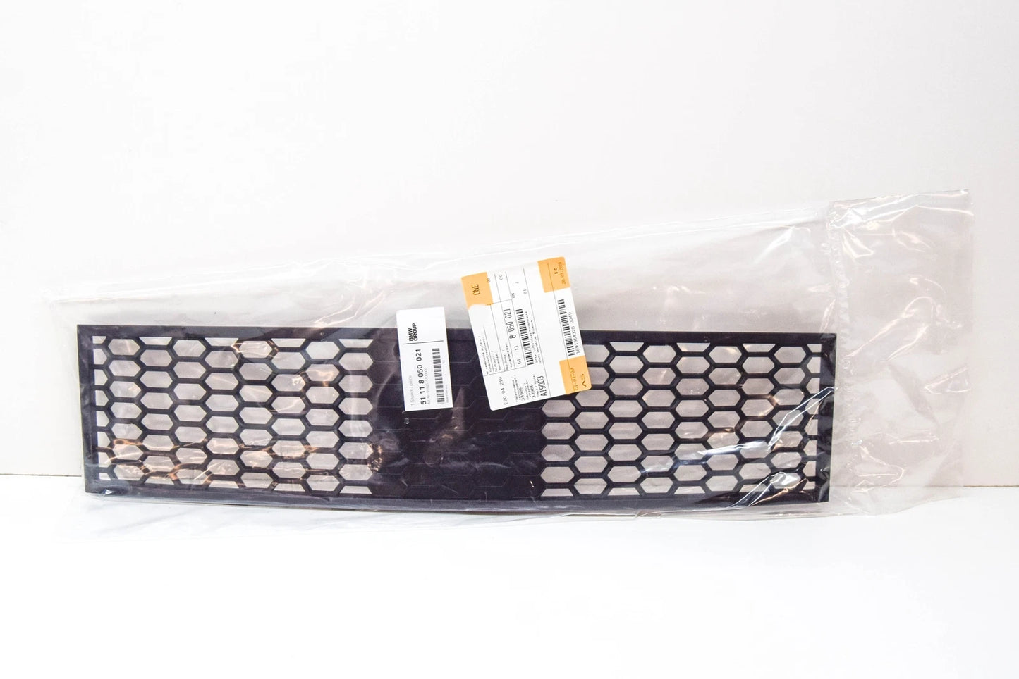 NEW BMW 5 GT F07 FRONT M SPORT BUMPER CENTER ACC GRILLE 51118050021 2015