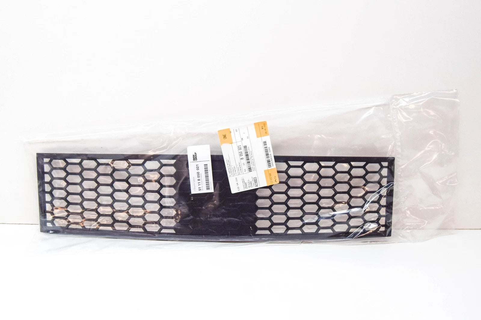 NEW BMW 5 GT F07 FRONT M SPORT BUMPER CENTER ACC GRILLE 51118050021 2015