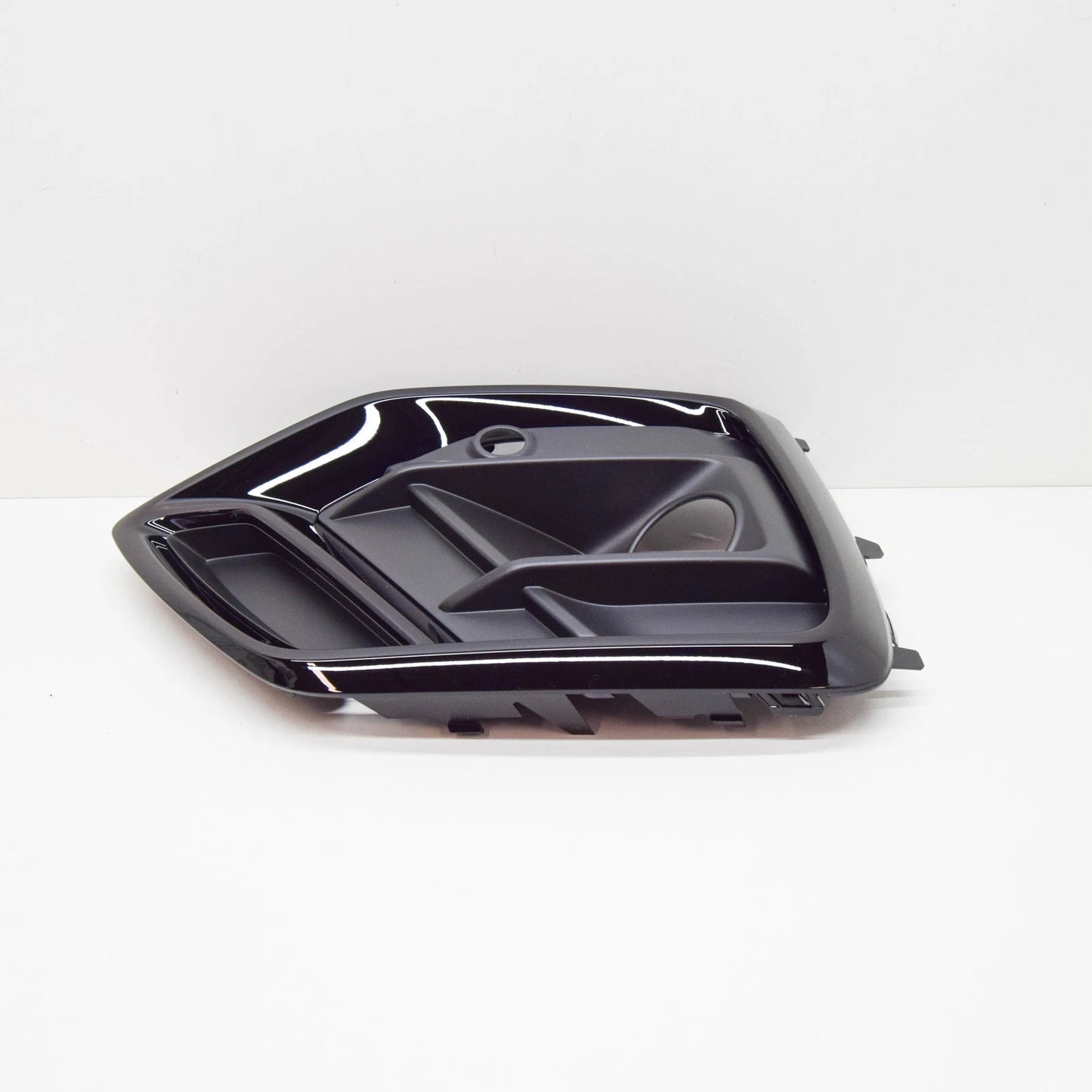 NEW AUDI Q5 FY SPORTBACK FRONT BUMPER RIGHT GRILLE 80F807680BMT ORIGINAL