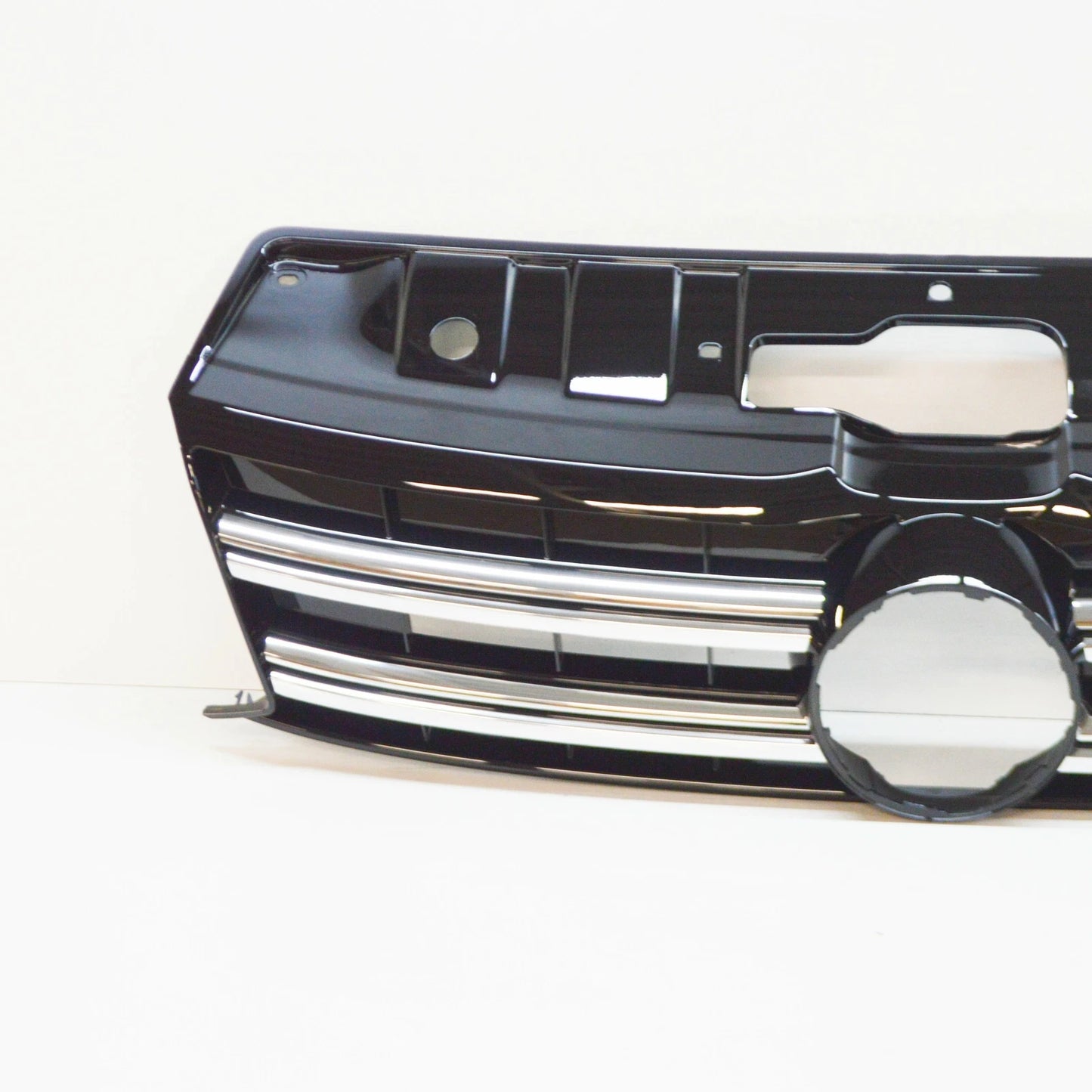 NEW VOLKSWAGEN AMAROK FRONT RADIATOR GRILLE 2H7853651FOD