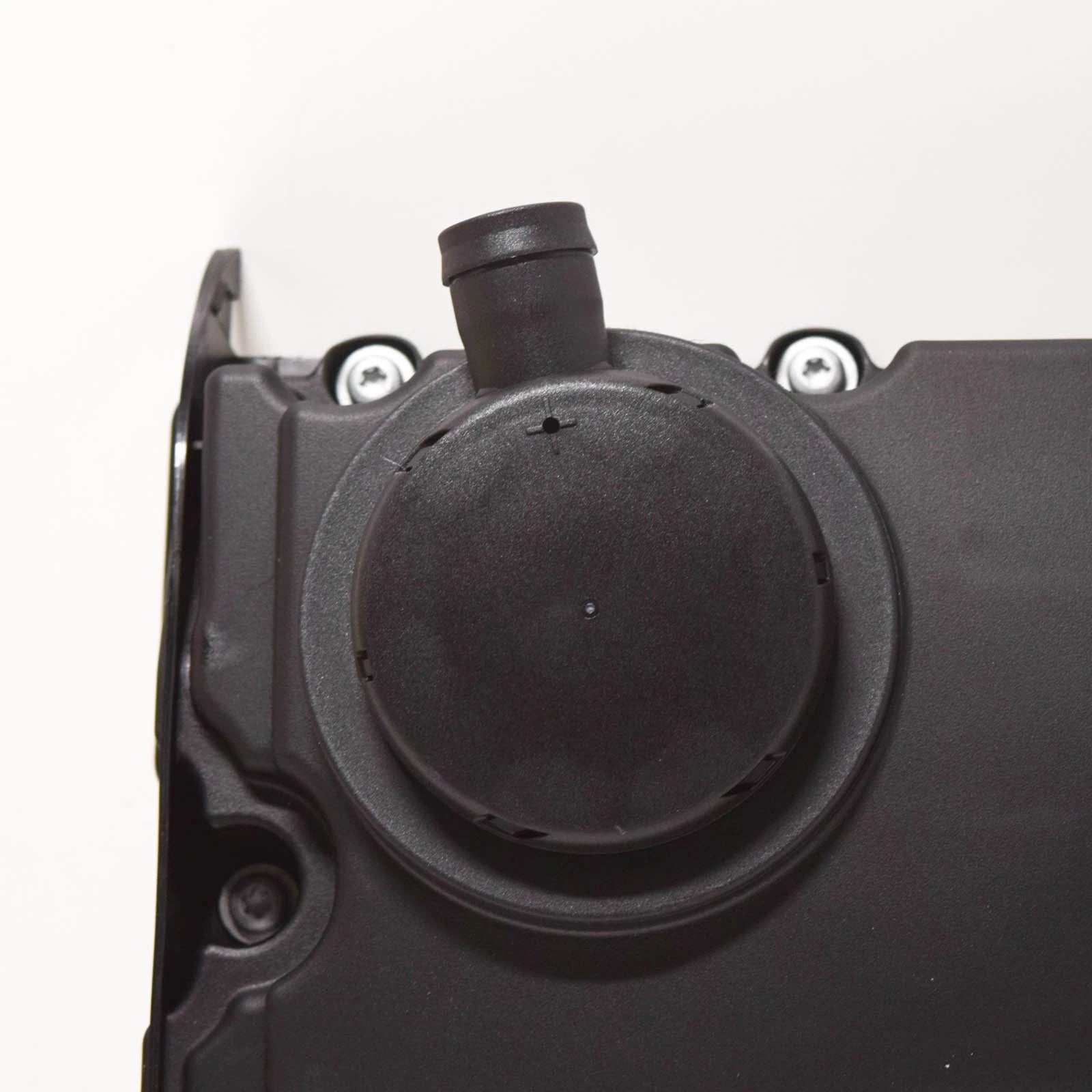 NEW AUDI A4 B7 CYLINDER HEAD VALVE COVER 03G103469K ORIGINAL