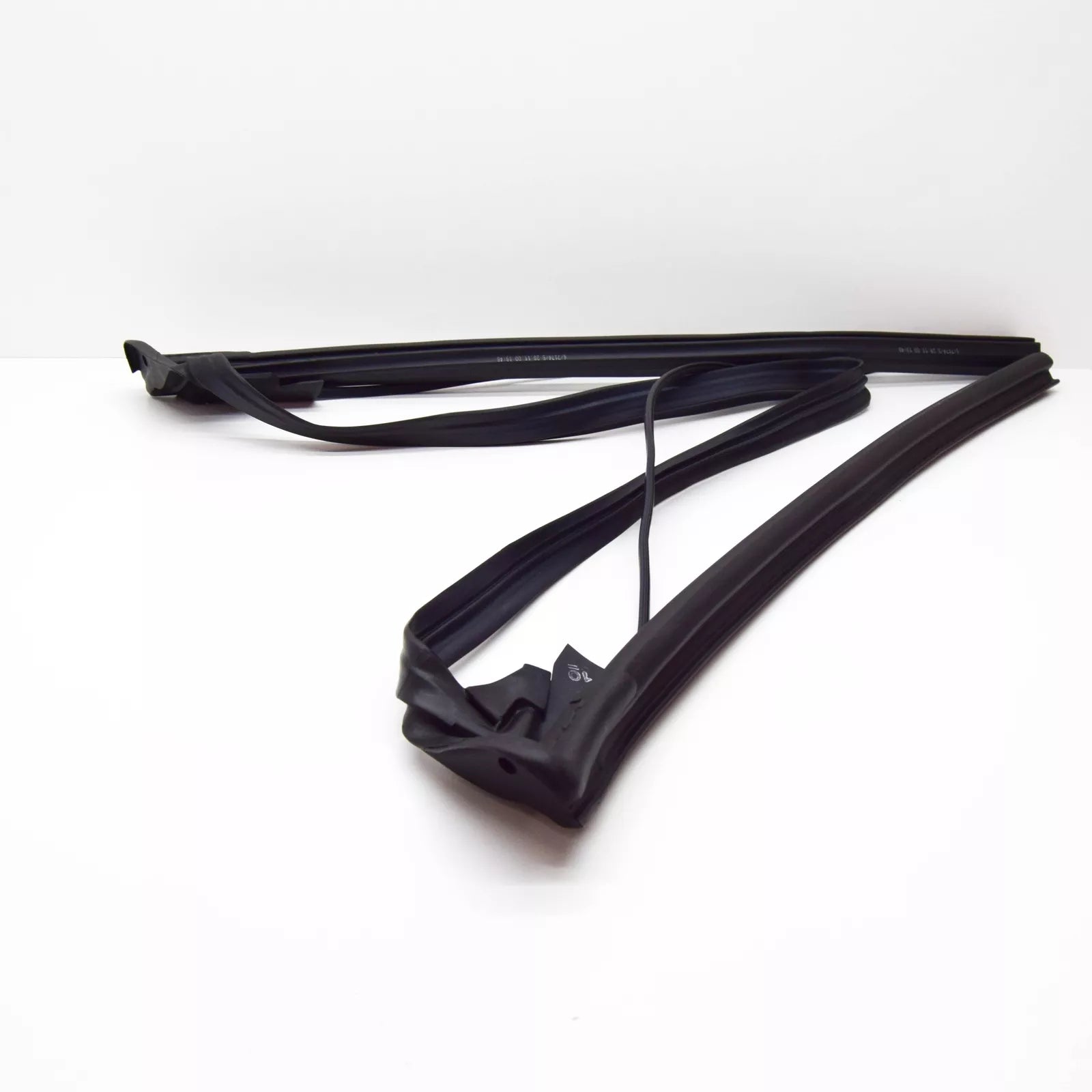 NEW MB SL R129 A-PILLAR AND WINDSCREEN FRAME SEALING FRAME A1297201278 ORIGINAL