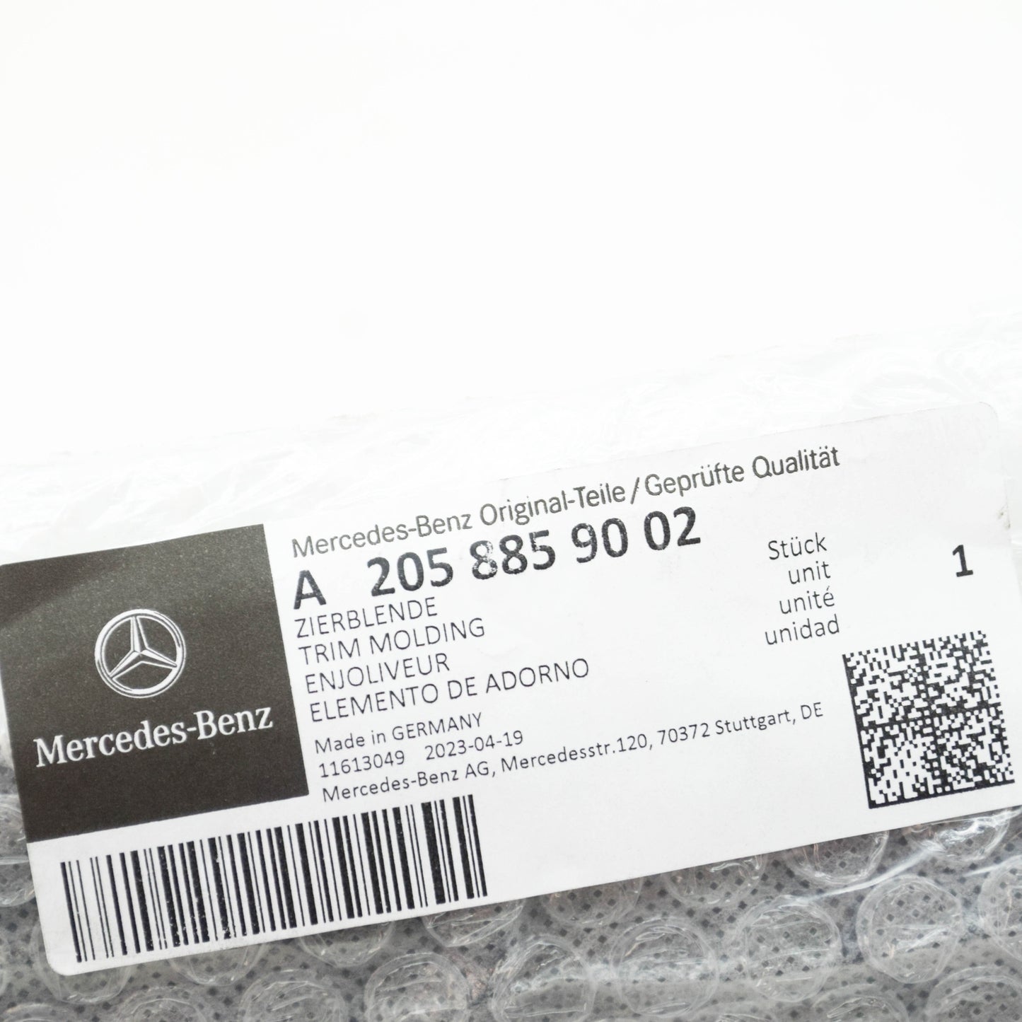 NEW MERCEDES-BENZ C W205 FRONT BUMPER RIGHT MOLDING A2058859002 ORIGINAL