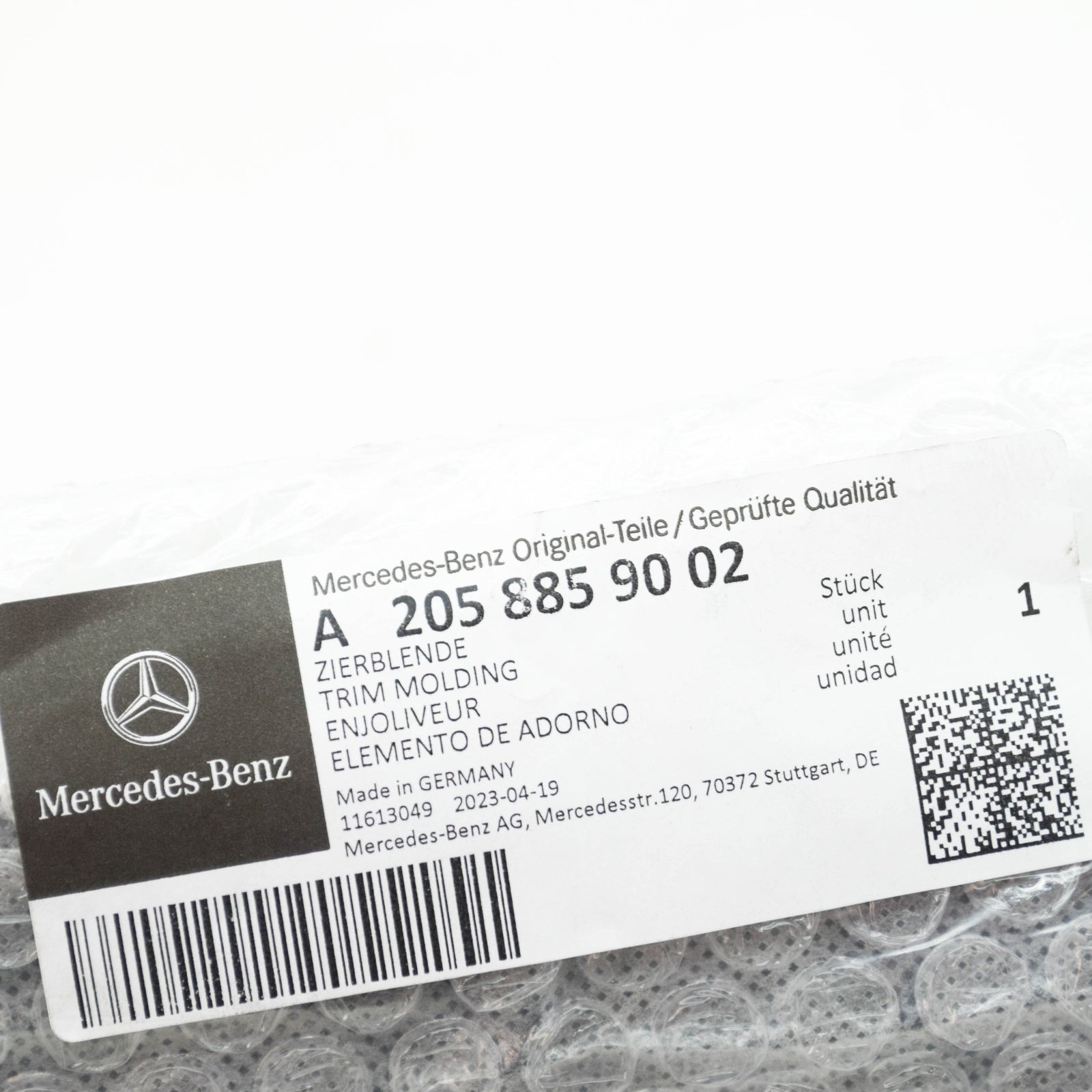 NEW MERCEDES-BENZ C W205 FRONT BUMPER RIGHT MOLDING A2058859002 ORIGINAL