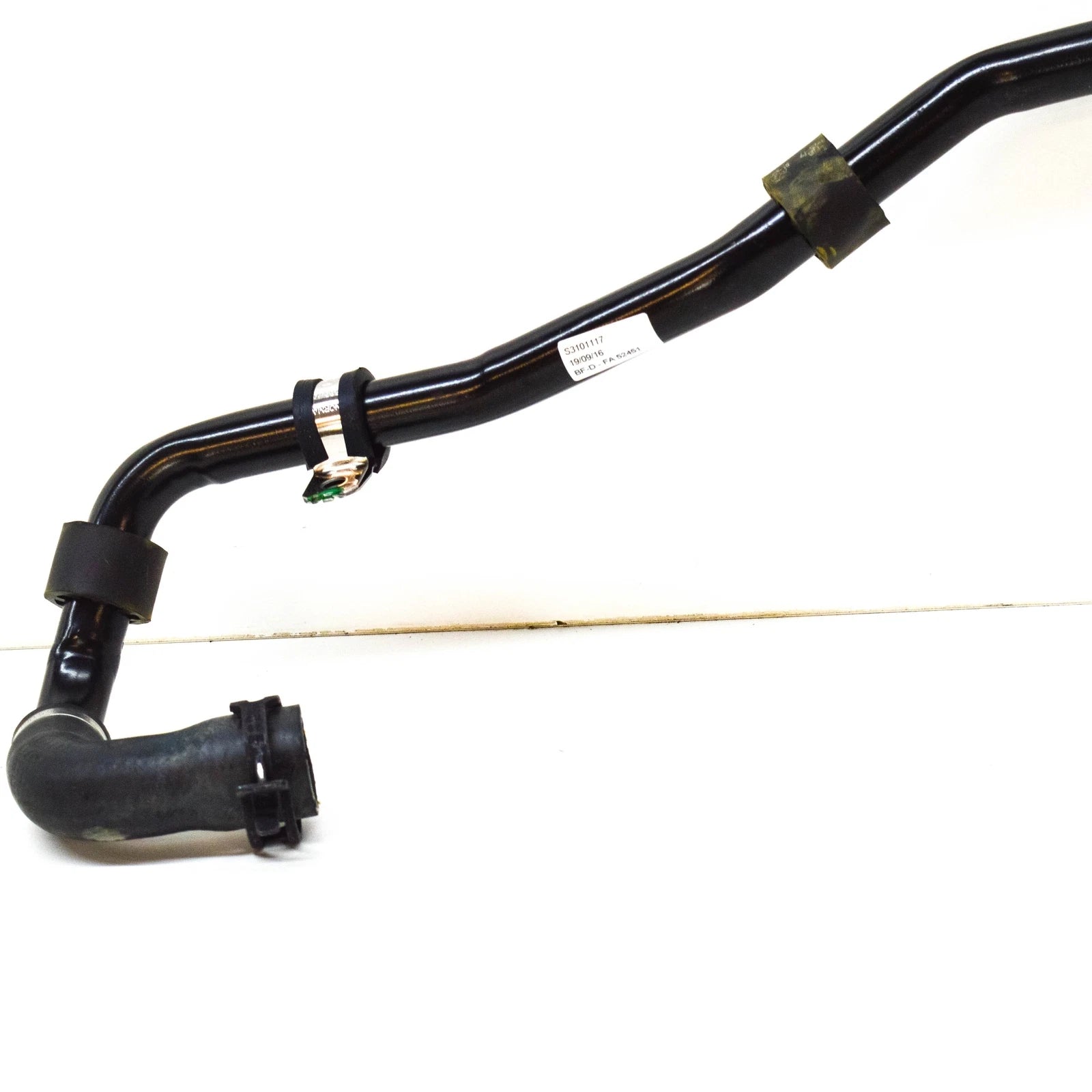 NEW MERCEDES-BENZ CLS C218 COOLANT HOSE A2125010164 ORIGINAL