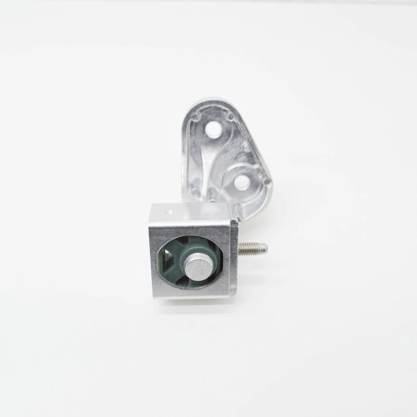 NEW BMW 5 G30 EXHAUST BRACKET 8683823 2017 ORIGINAL