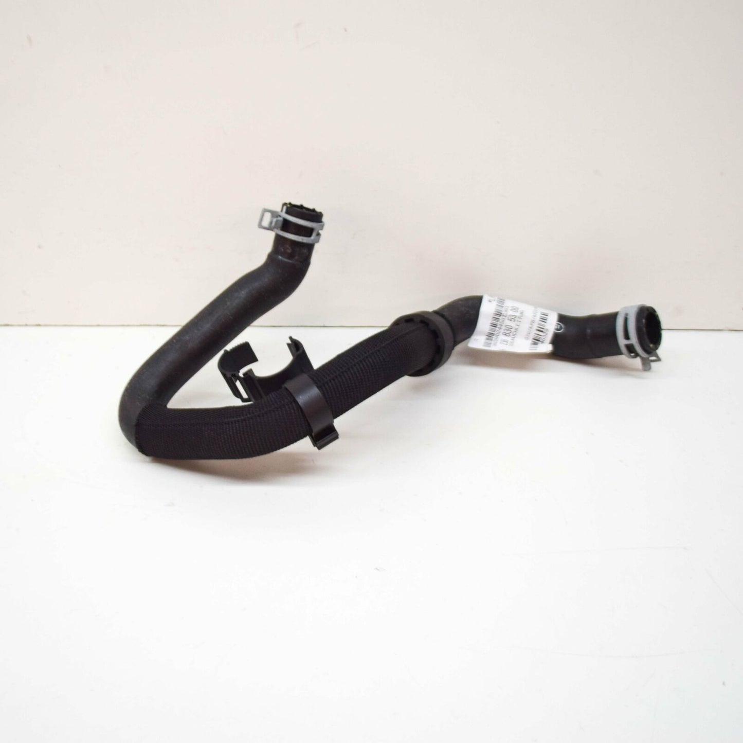 NEW MERCEDES-BENZ E W213 ENGINE WATER COOLING HOSE A2388305300 ORIGINAL