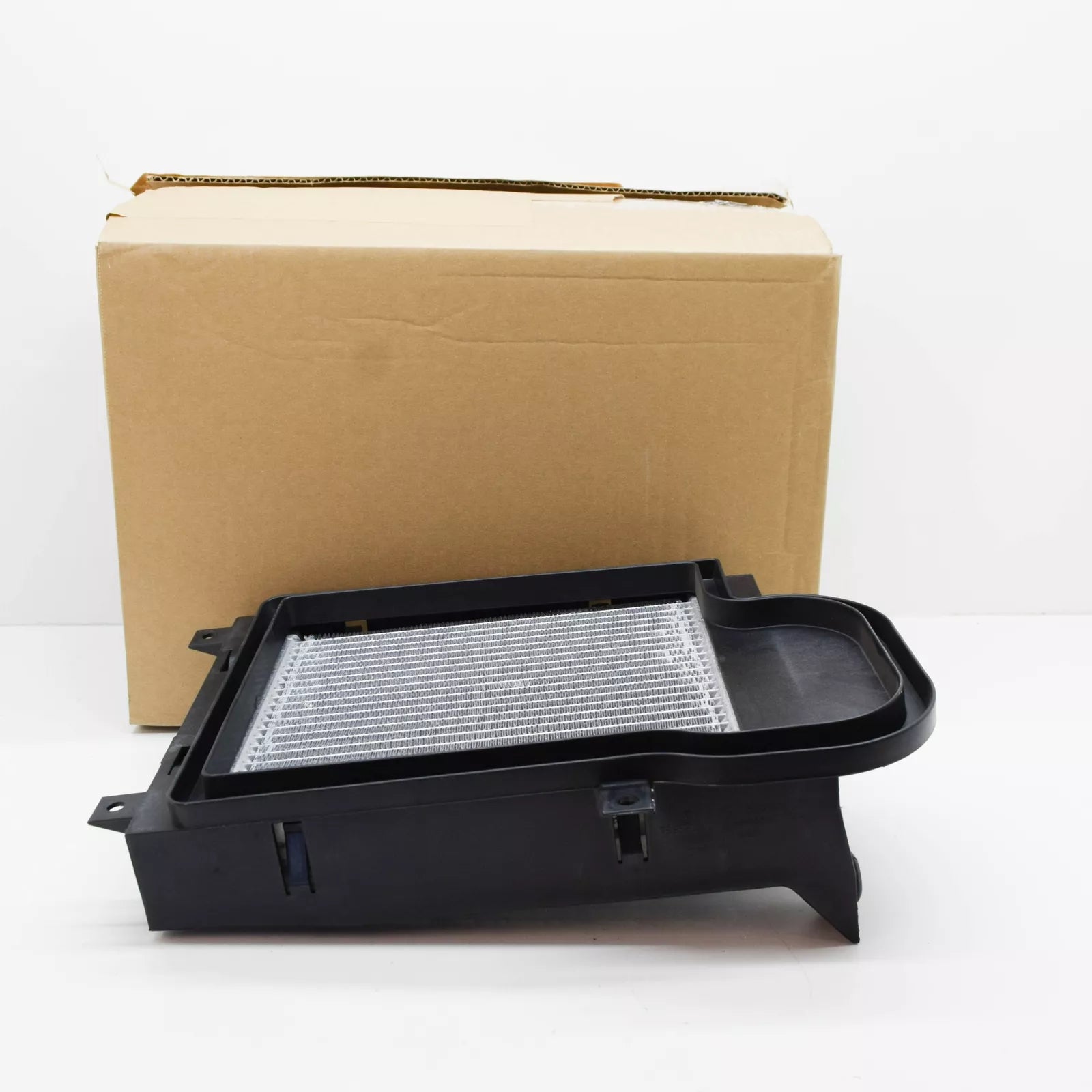 NEW BMW X5 E70 AUXILIARY RADIATOR 7586544 17117586544 ORIGINAL