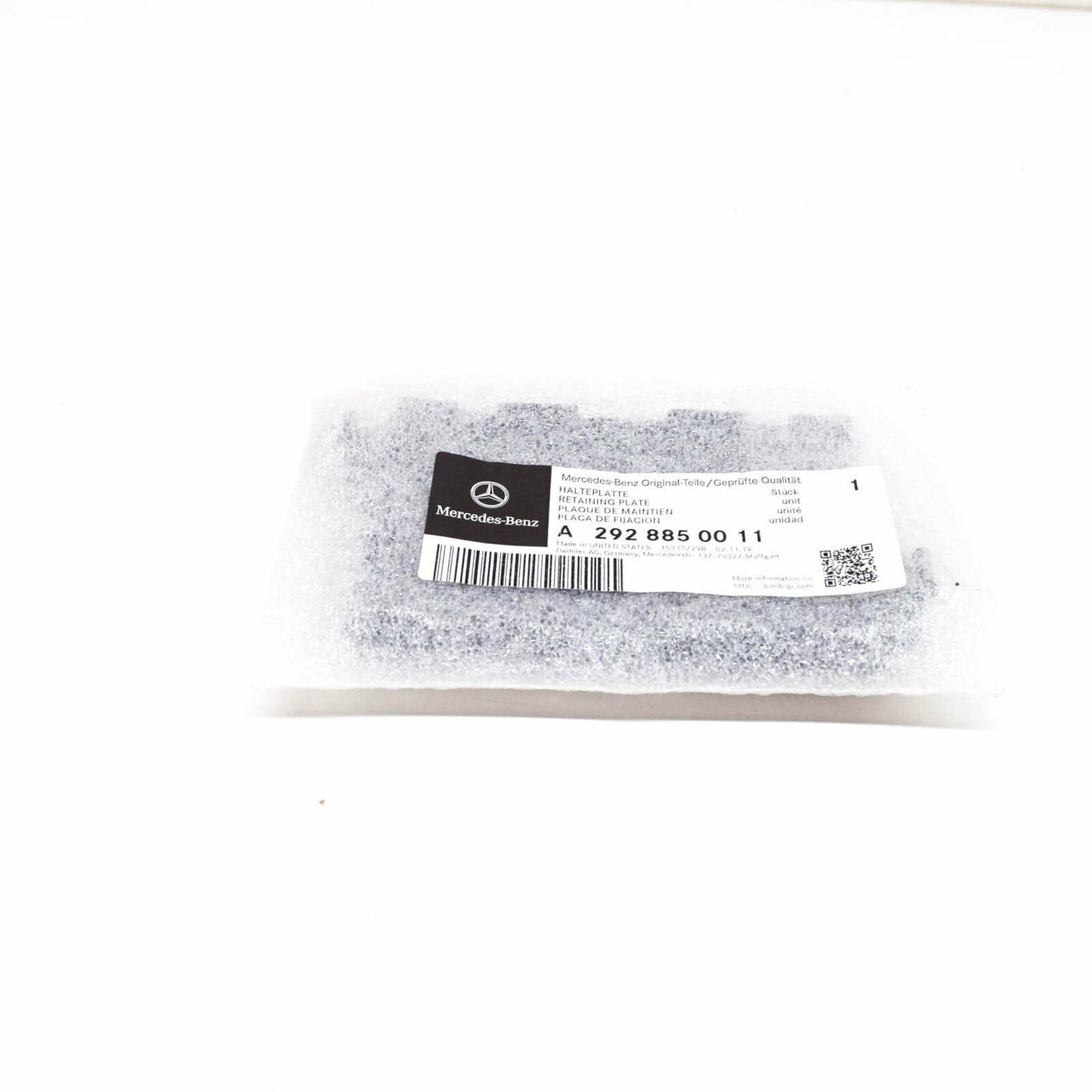 NEW MB GLE C292 REAR BUMPER RADAR SENSOR RETAINER PLATE A2928850011 ORIGINAL