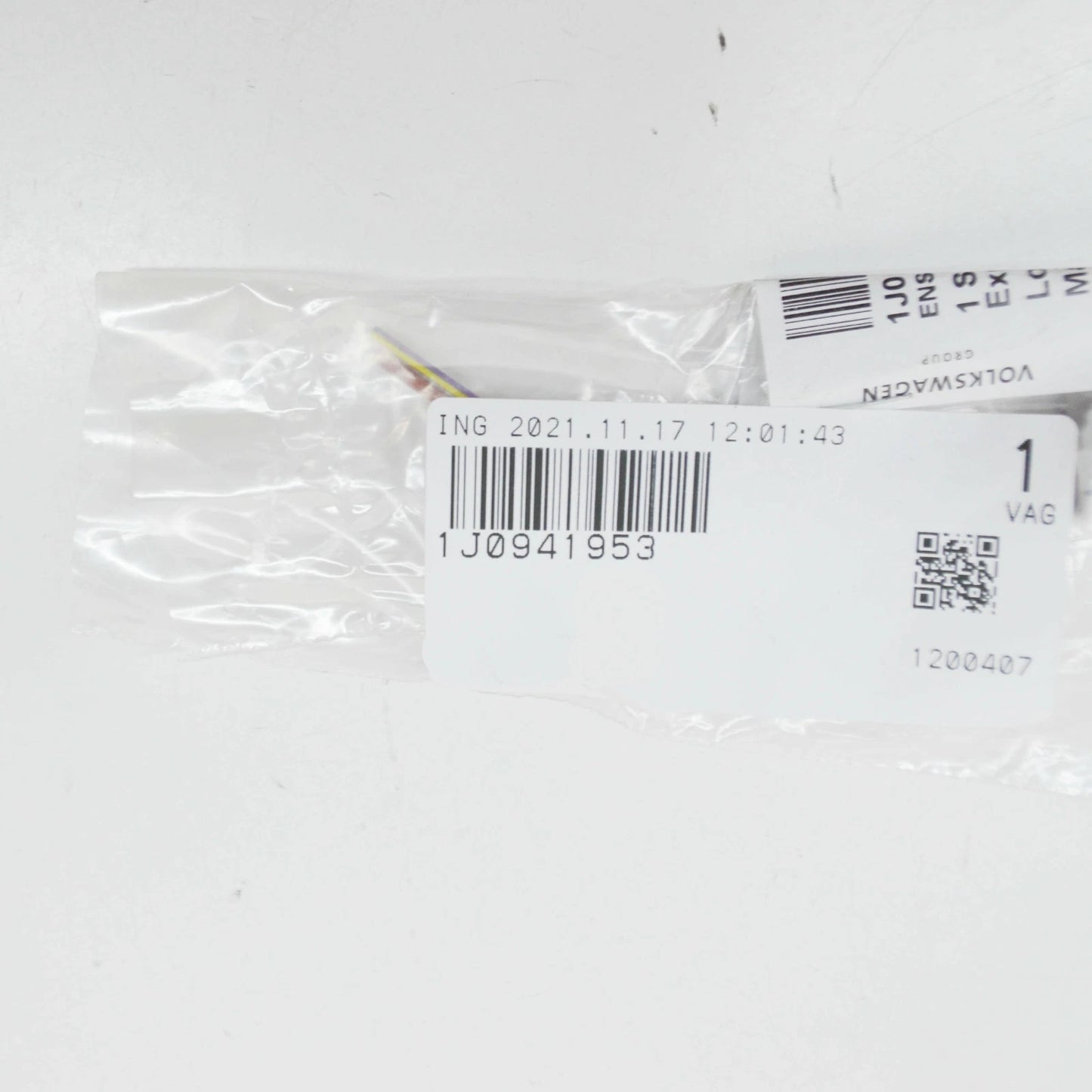 NEW AUDI A4 B6 HEADLIGHT SOCKET LAMP HOUSING 1J0941953 ORIGINAL