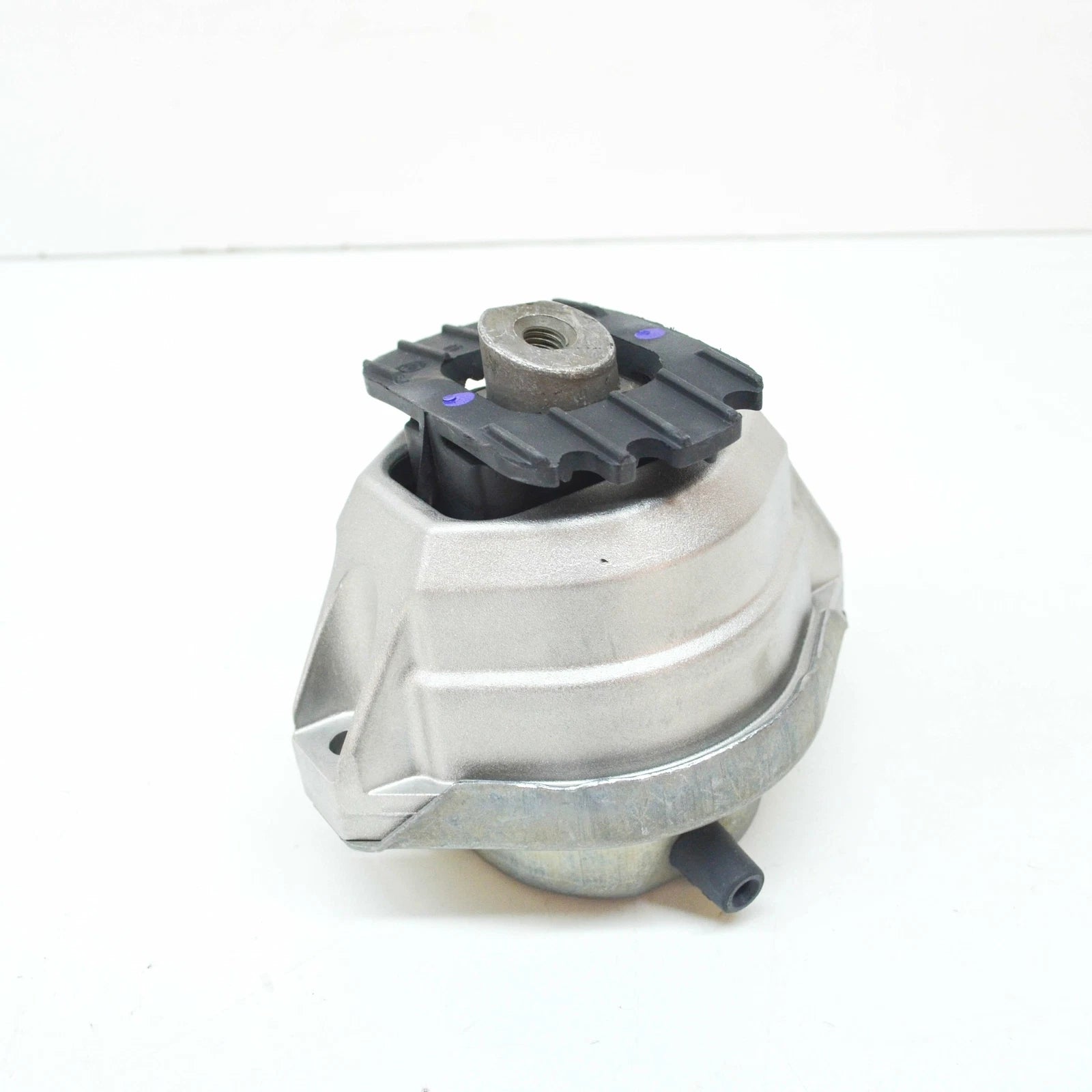 NEW BMW 5 E60 LEFT SIDE ENGINE MOUNT 6770641 22116770641 ORIGINAL