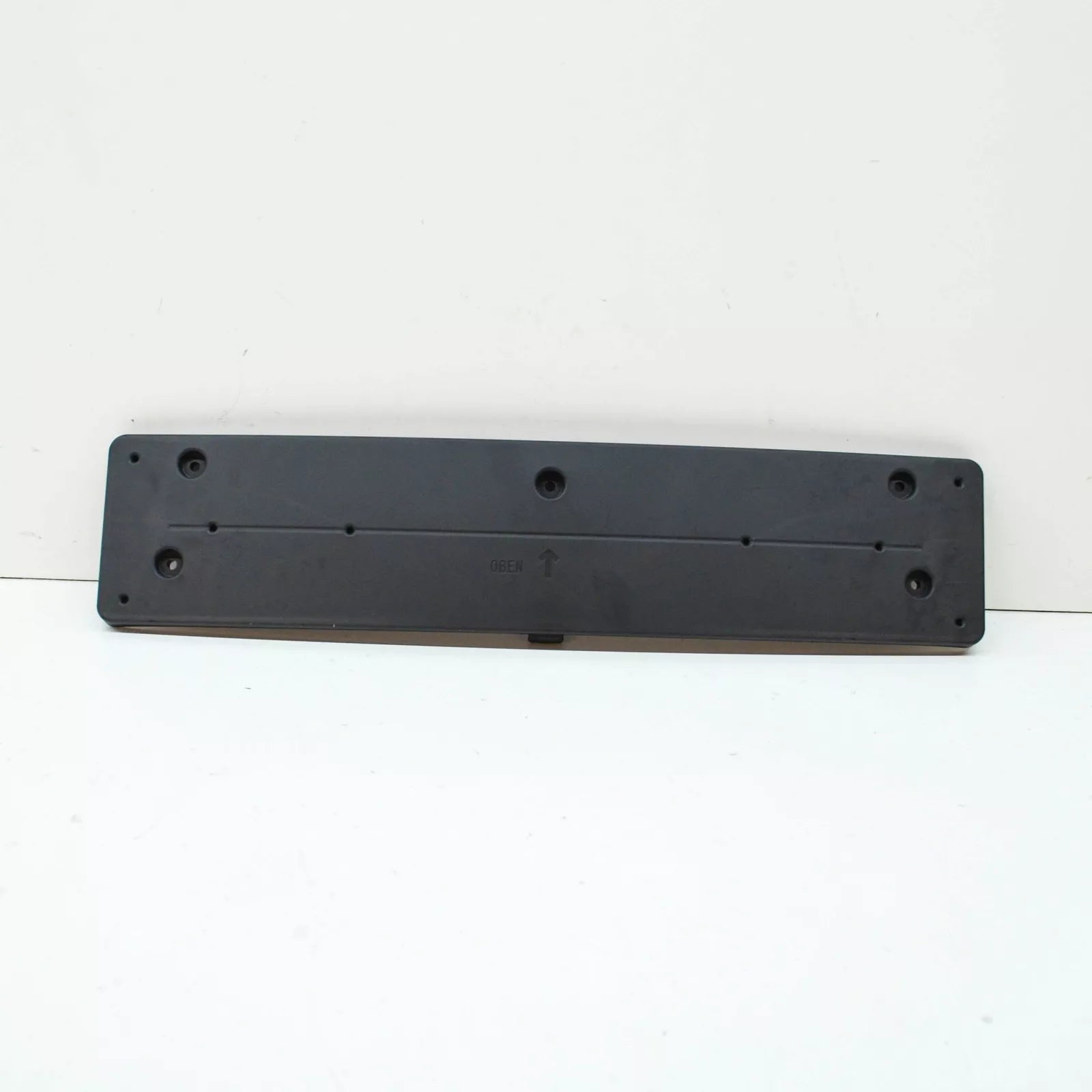 NEW BMW 7 G12 M FRONT BUMPER LICENSE PLATE HOLDER 51138061577 ORIGINAL