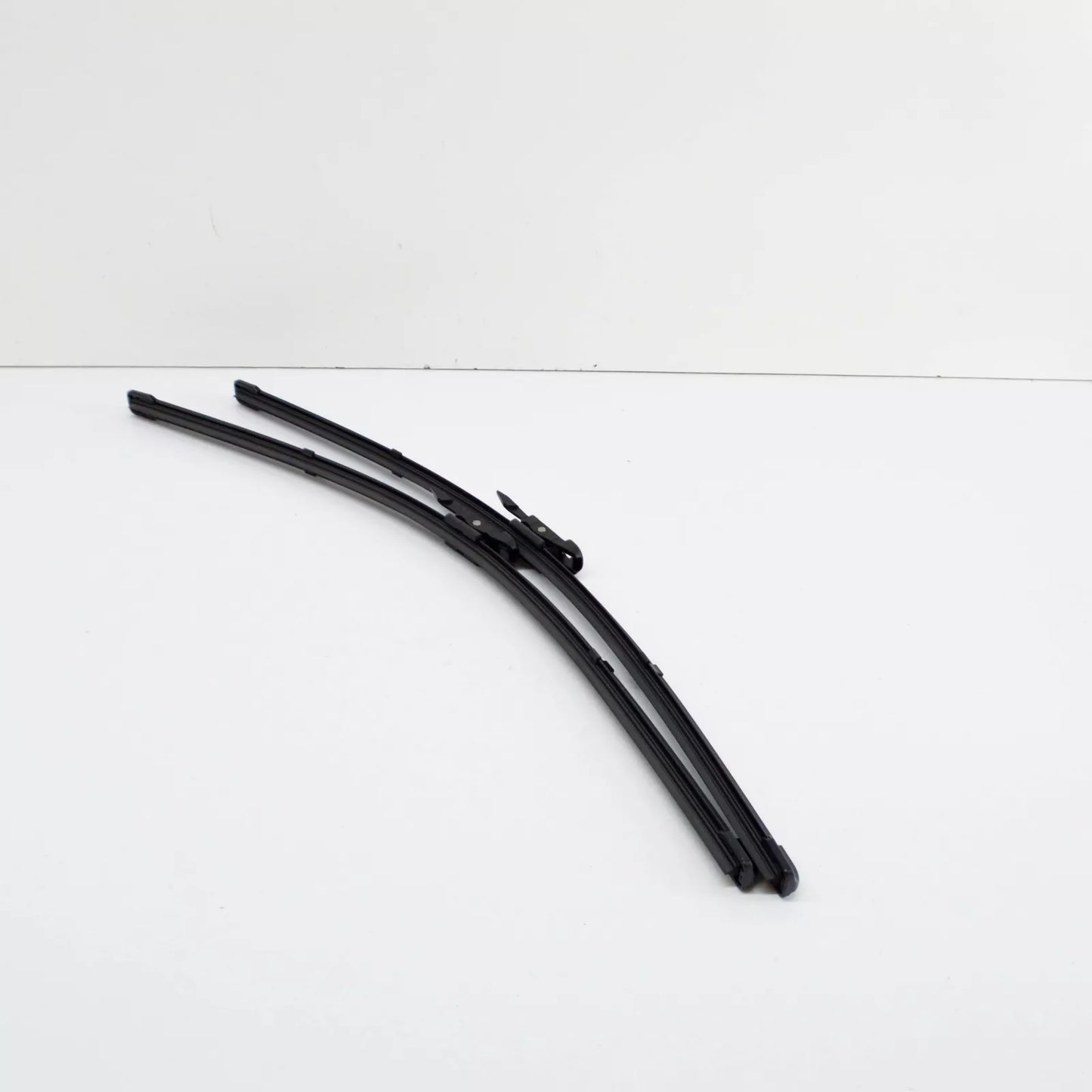 NEW AUDI TT ROADSTER 8J FRONT WIPER ARMS BLADE SET RHD 8J2998002 ORIGINAL