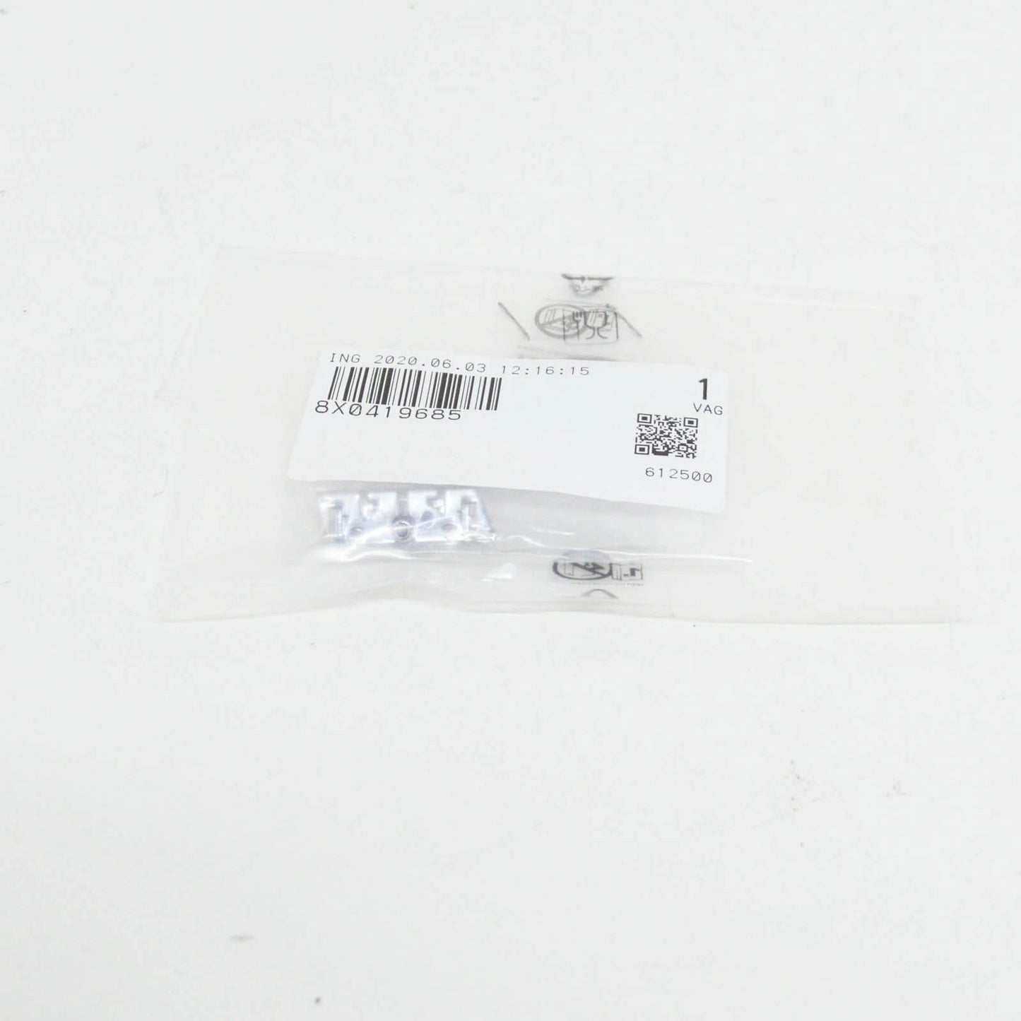 NEW AUDI A1 8X STEERING WHEEL EMBLEM LOGO S-LINE 8X0419685