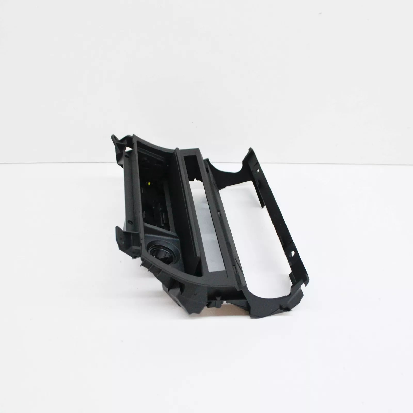 NEW BMW 3 E46 CENTER CONSOLE INSTRUMENT PANEL RHD 51168268894 8268894 ORIGINAL