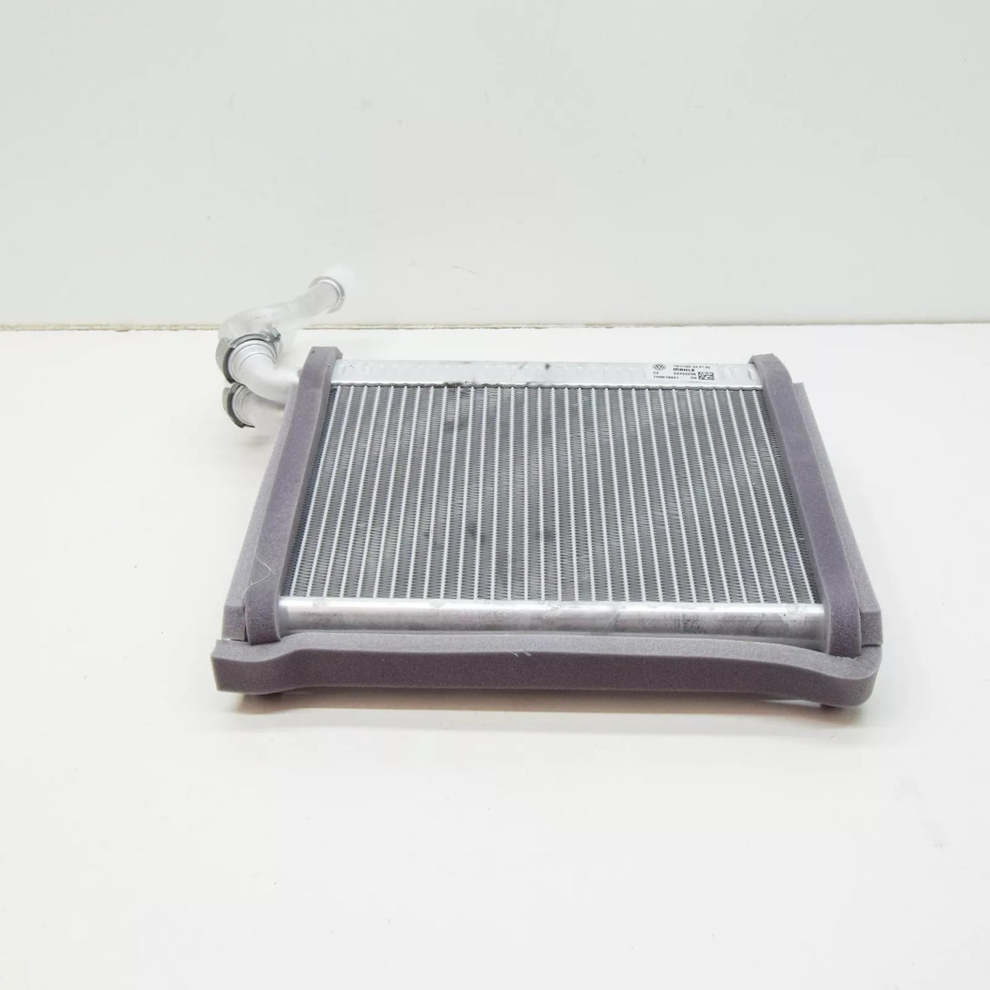 NEW VOLKSWAGEN TOUAREG 7P HEAT EXCHANGER LHD 7P0819031 ORIGINAL