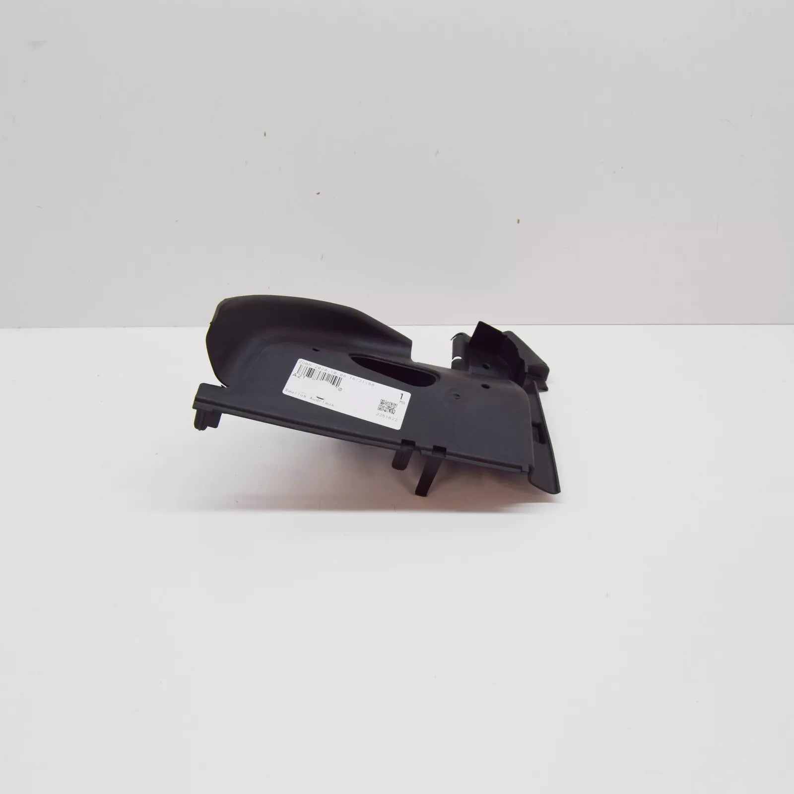 NEW MERCEDES-BENZ E W213 RIGHT RADIATOR AIR GUIDE DUCT A2135052600 ORIGINAL