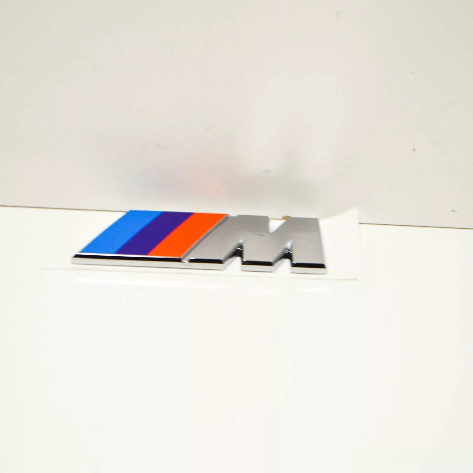 NEW BMW E12 E21 E24 E28 E30 E31 E32 E34 TRUNK BADGE REAR 1917739 51141917739