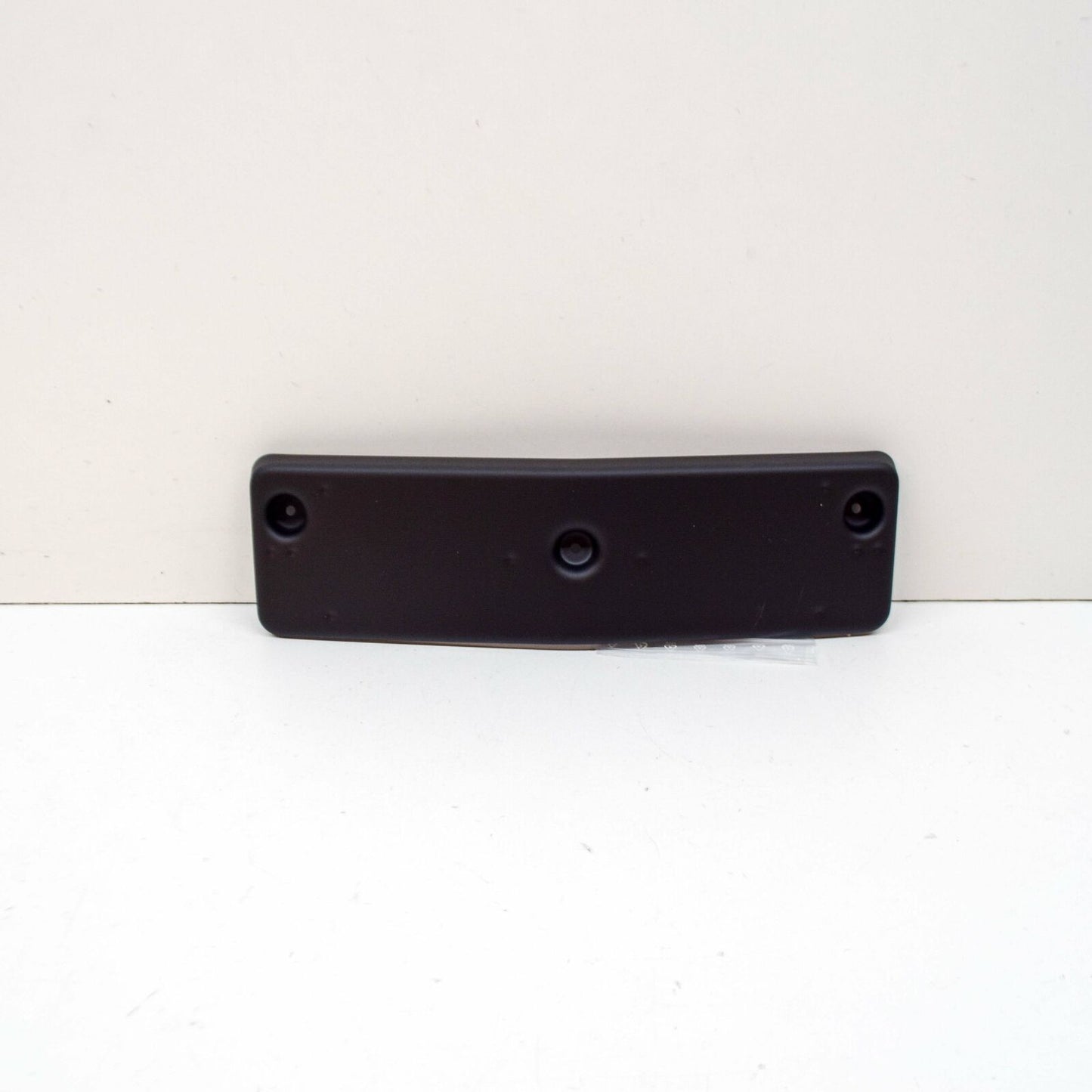 NEW MERCEDES-BENZ B W246 FRONT BUMPER LICENSE PLATE MOLDING A2468801100 ORIGINAL