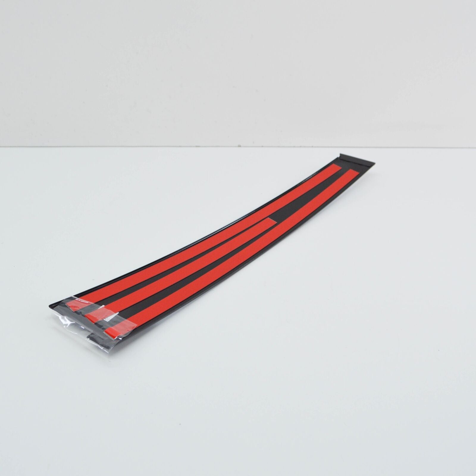 NEW MB S W220 FRONT RIGHT DOOR WINDOW FRAME MOLDING A2206900887 ORIGINAL