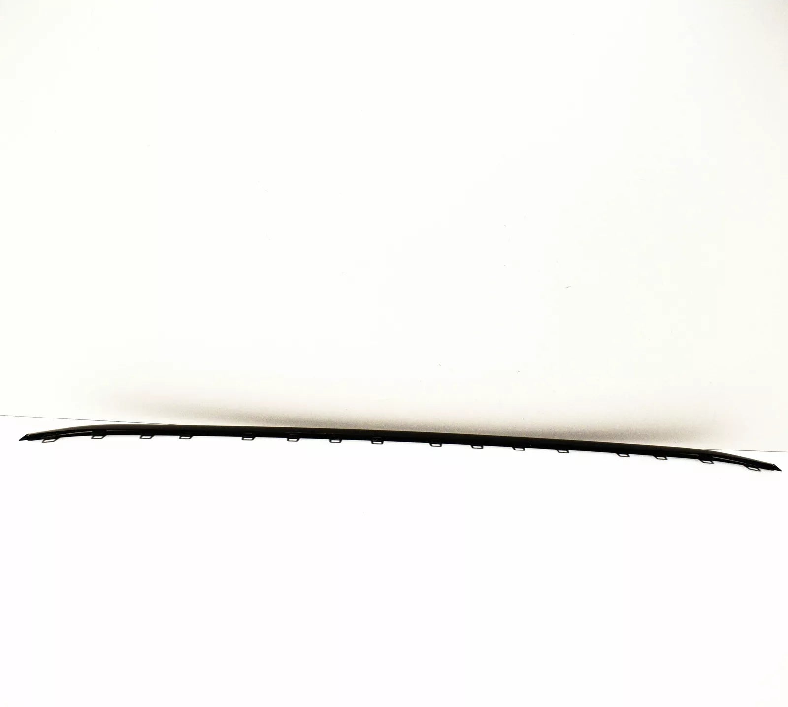 NEW VW PASSAT B7 FRONT BUMPER VENT GRILLE TRIM R-LINE 3AA853101041