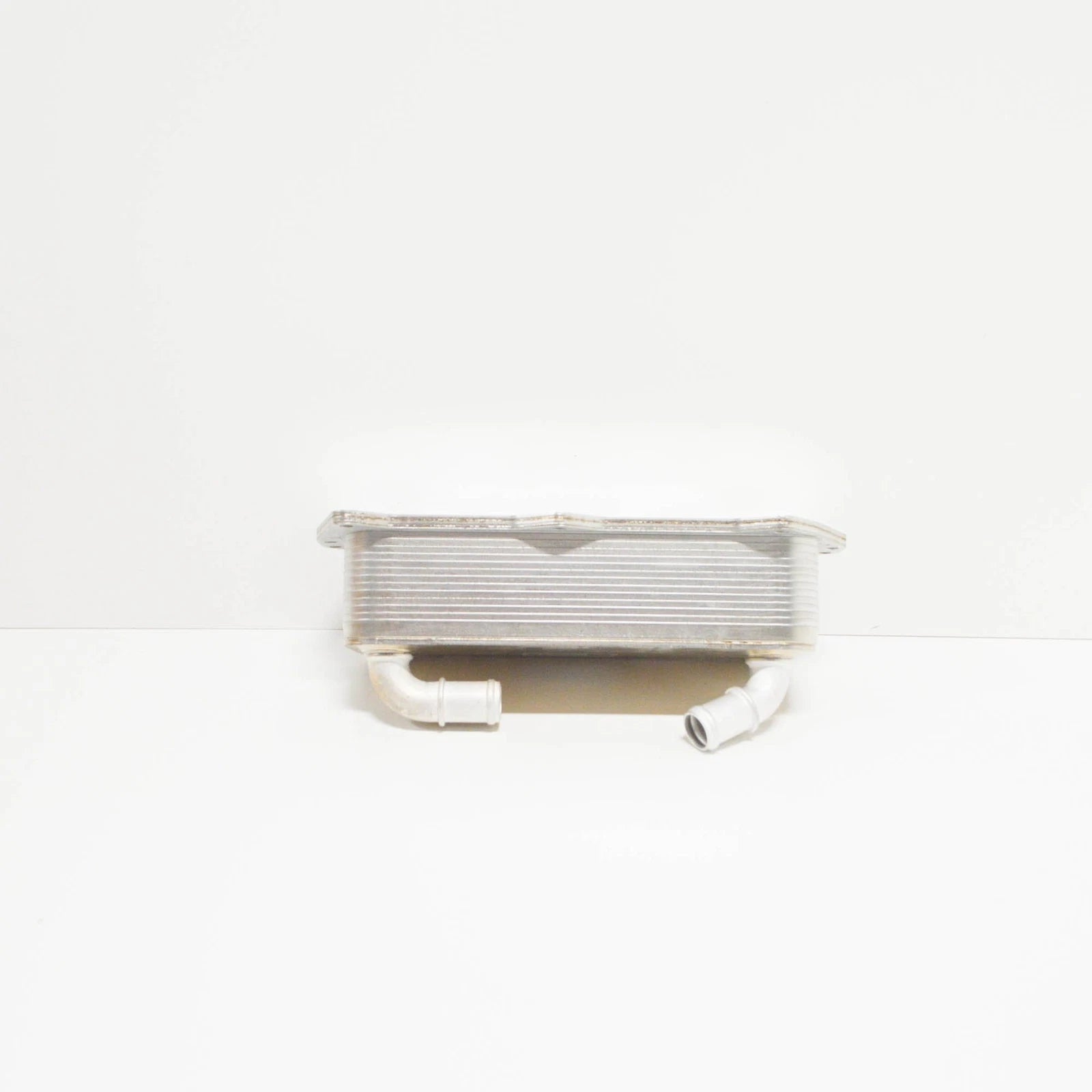 NEW AUDI A7 RS7 4G8 ENGINE OIL COOLER 079117015N ORIGINAL