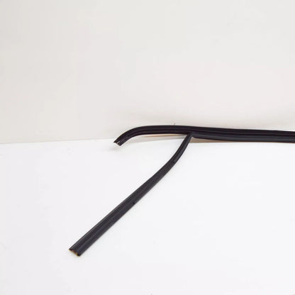 NEW VOLKSWAGEN TIGUAN MK1 FRONT RIGHT DOOR WINDOW GUIDE 5N0837432G5AP ORIGINAL