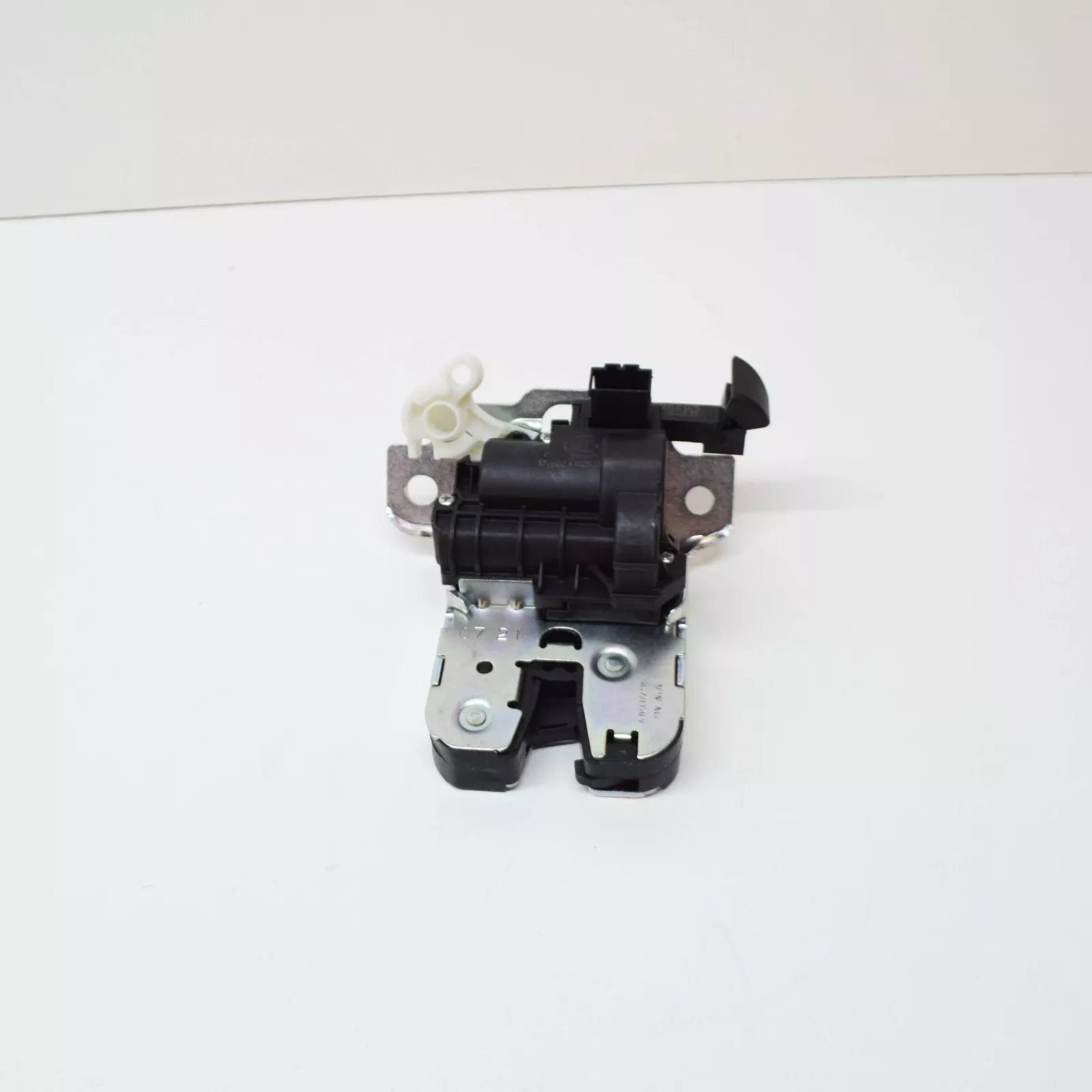 NEW VOLKSWAGEN TOURAN 5T REAR LID LOCK WITH MICROSWITCH 5TA827505D