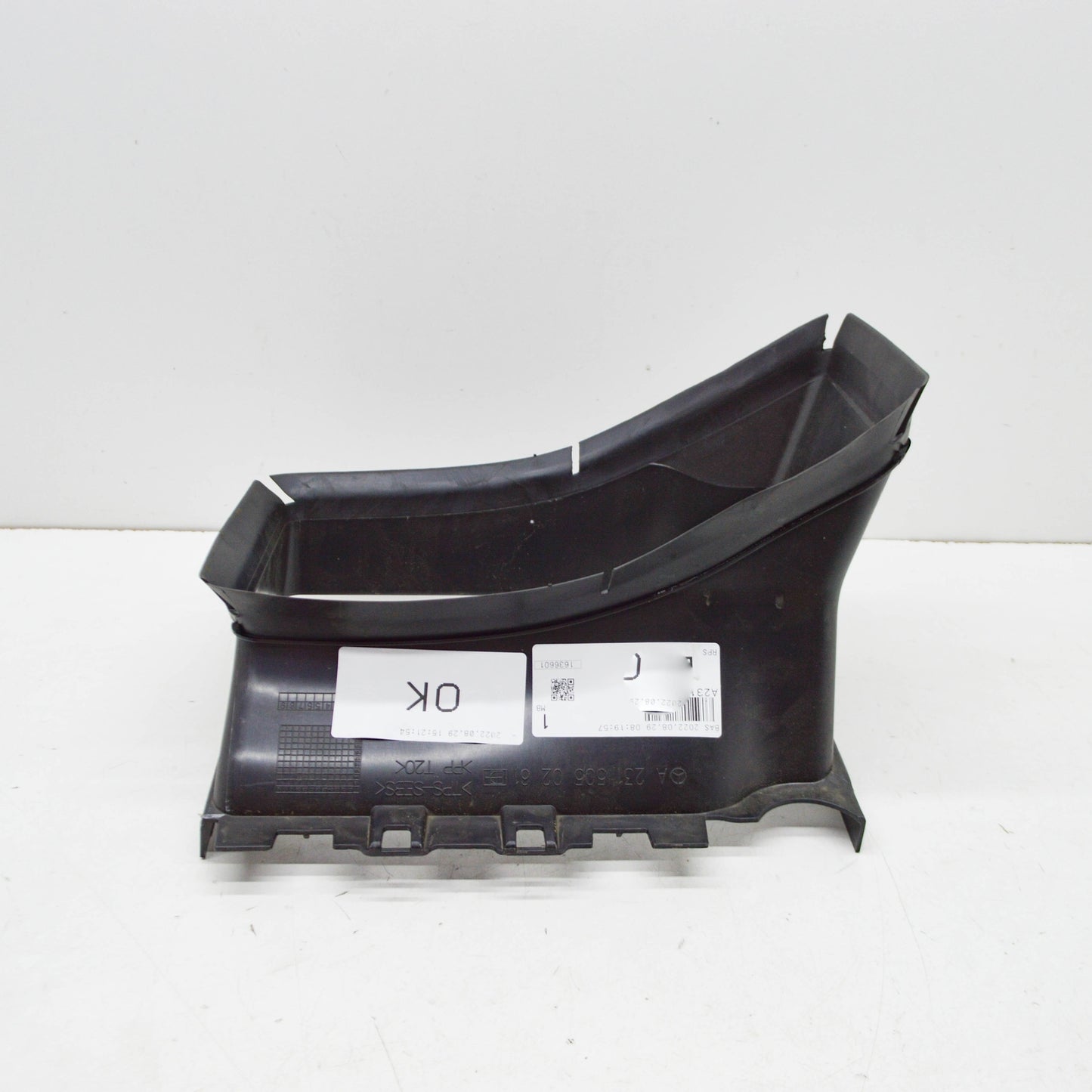 NEW MERCEDES-BENZ SL R231 REAR RADIATOR AIR DUCT GUIDE A2315050261 ORIGINAL