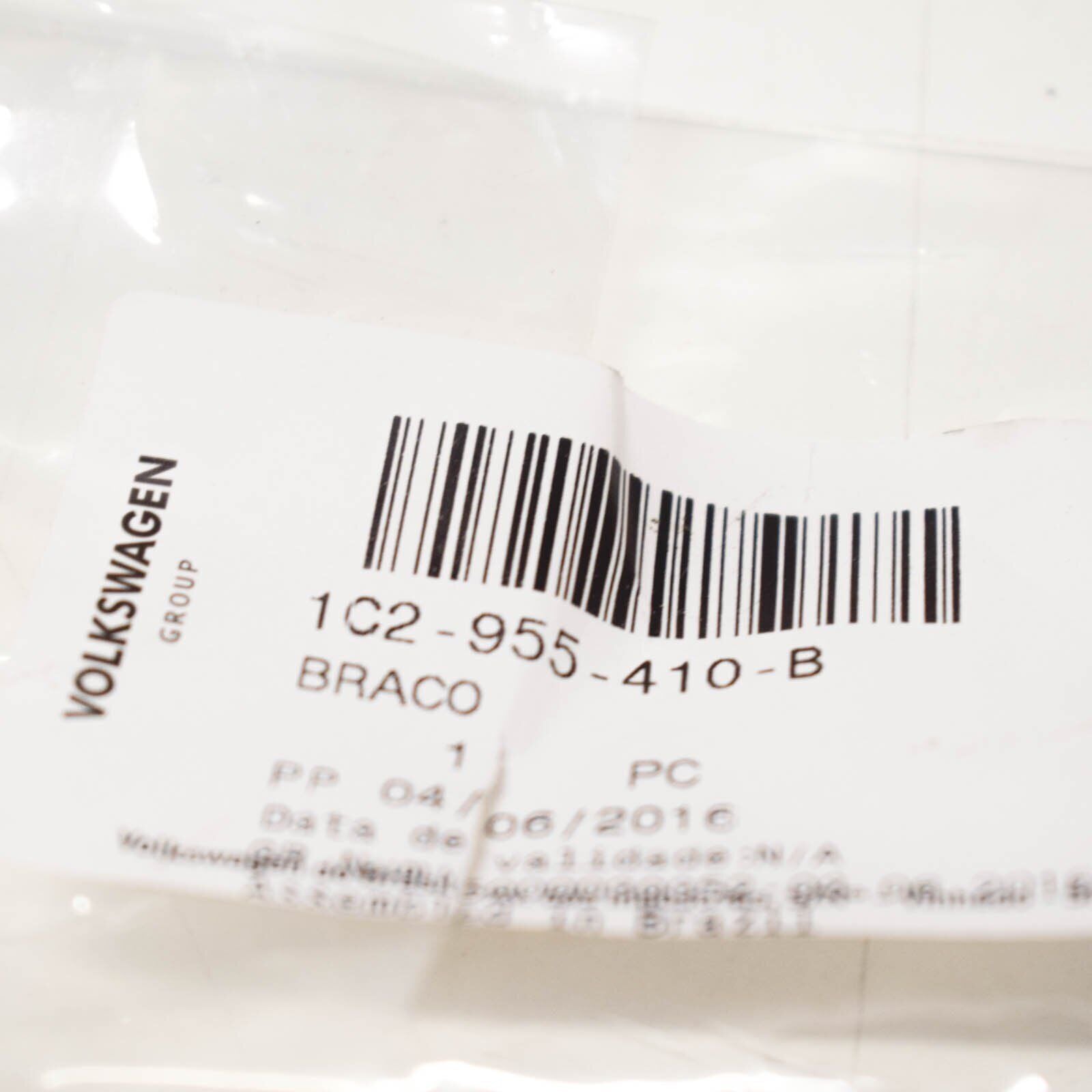 NEW VW BEETLE FRONT RIGHT WIPER ARM RHD1C2955410B ORIGINAL