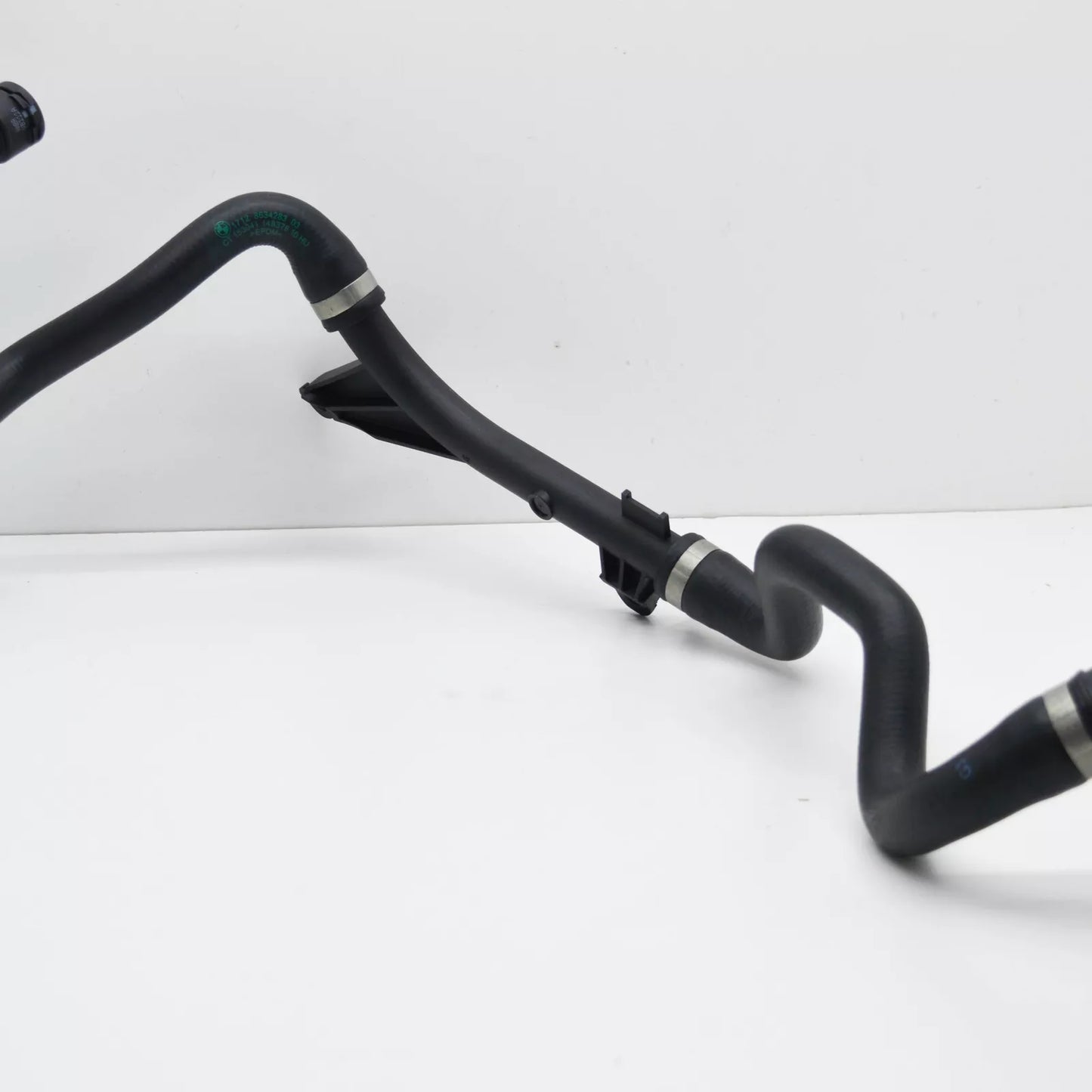 NEW BMW 3 F30, F80 COOLANT HOSE 17128634283 8634283 ORIGINAL