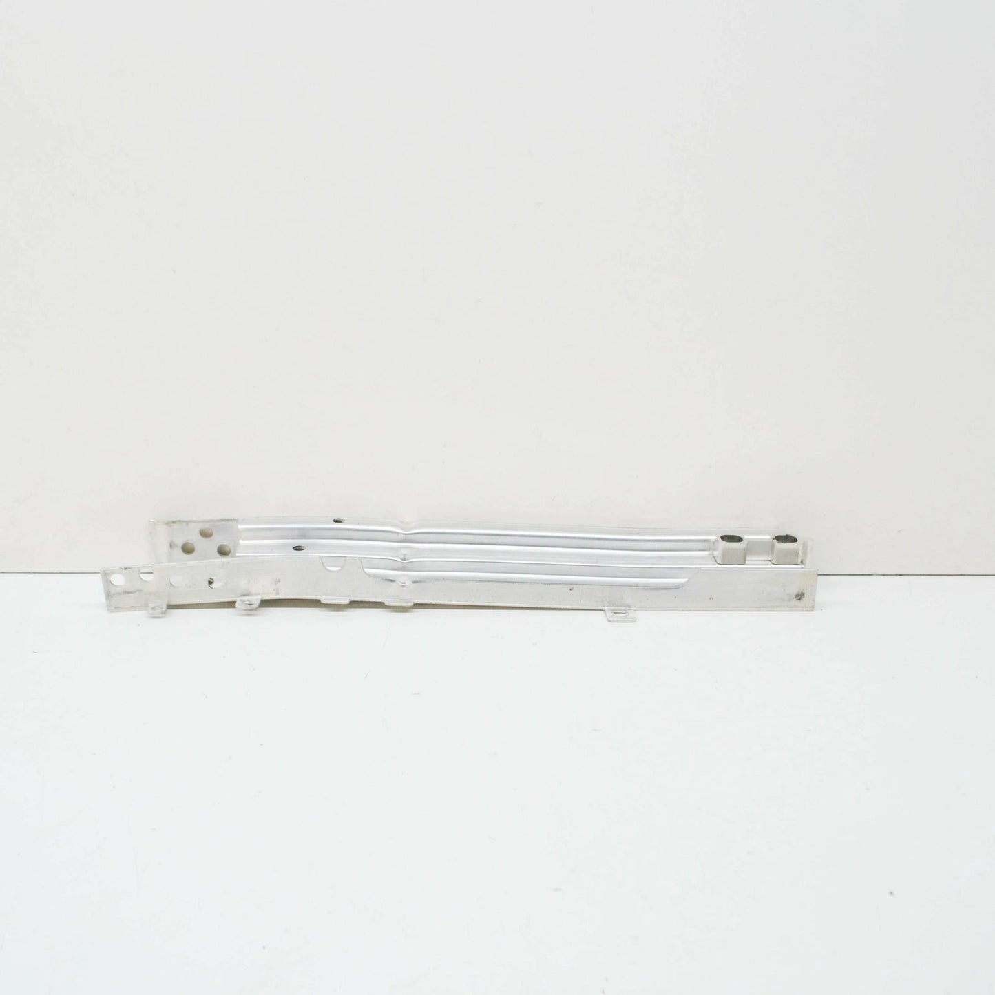 NEW BMW 1 F40 FRONT BUMPER LOWER RIGHT ADAPTER MPA AKMK 51647462140 ORIGINAL