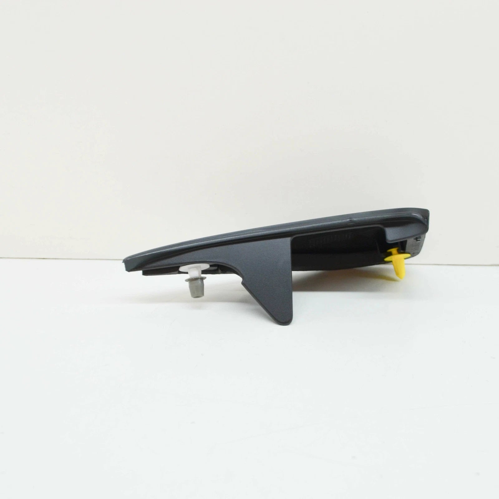 NEW VW TRANSPORTER T5 FRONT RIGHT MIRROR TRIANGLE COVER 7H0857538A9B9 ORIGINAL